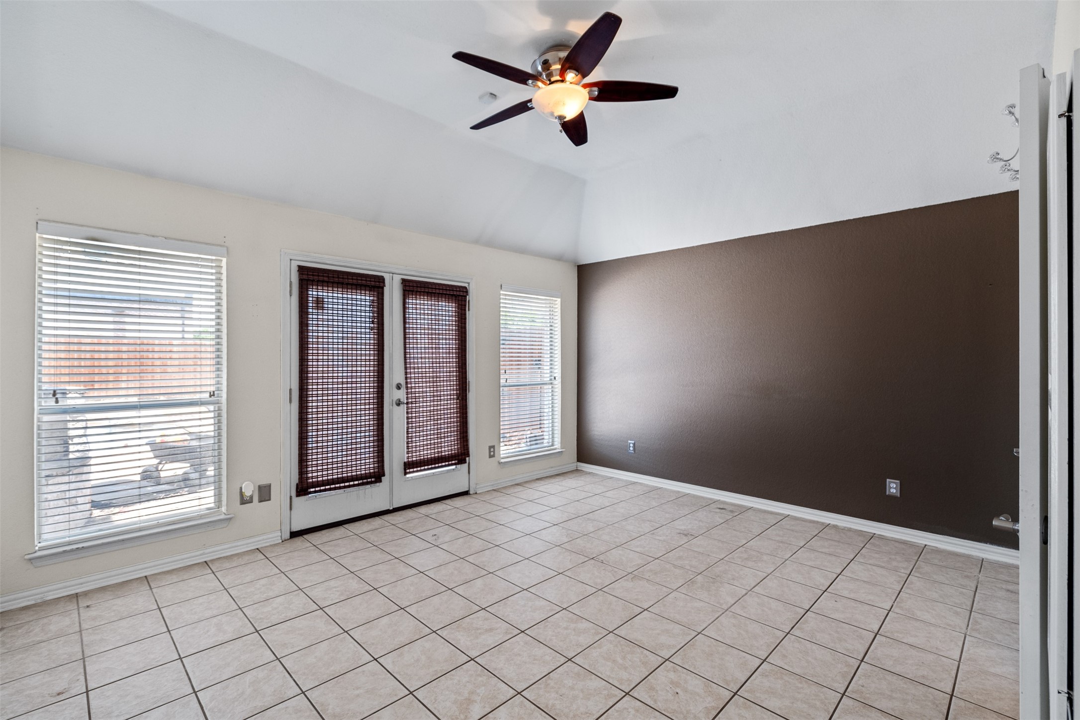 3784 Regency Circle