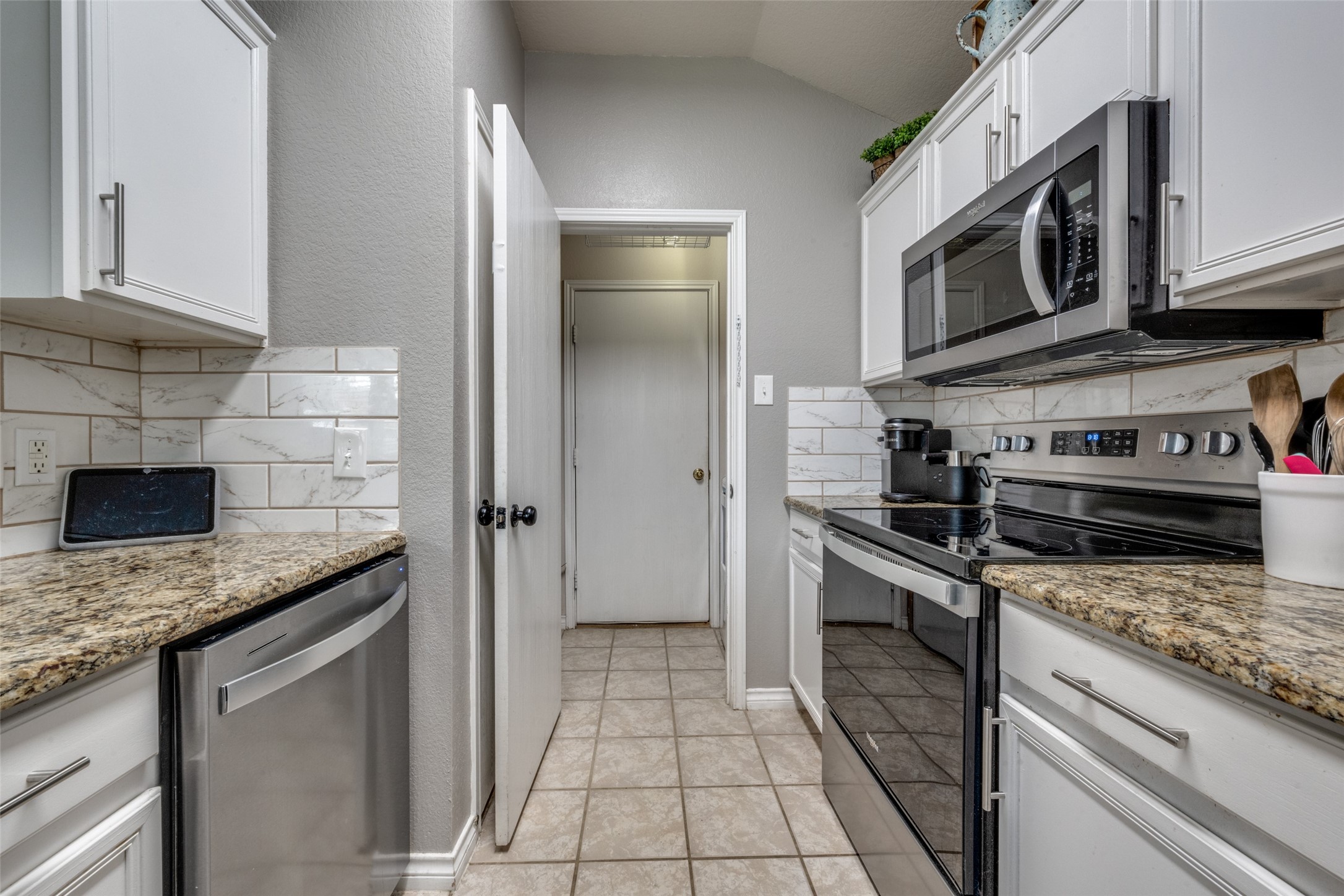 2007 Ridgeview Court