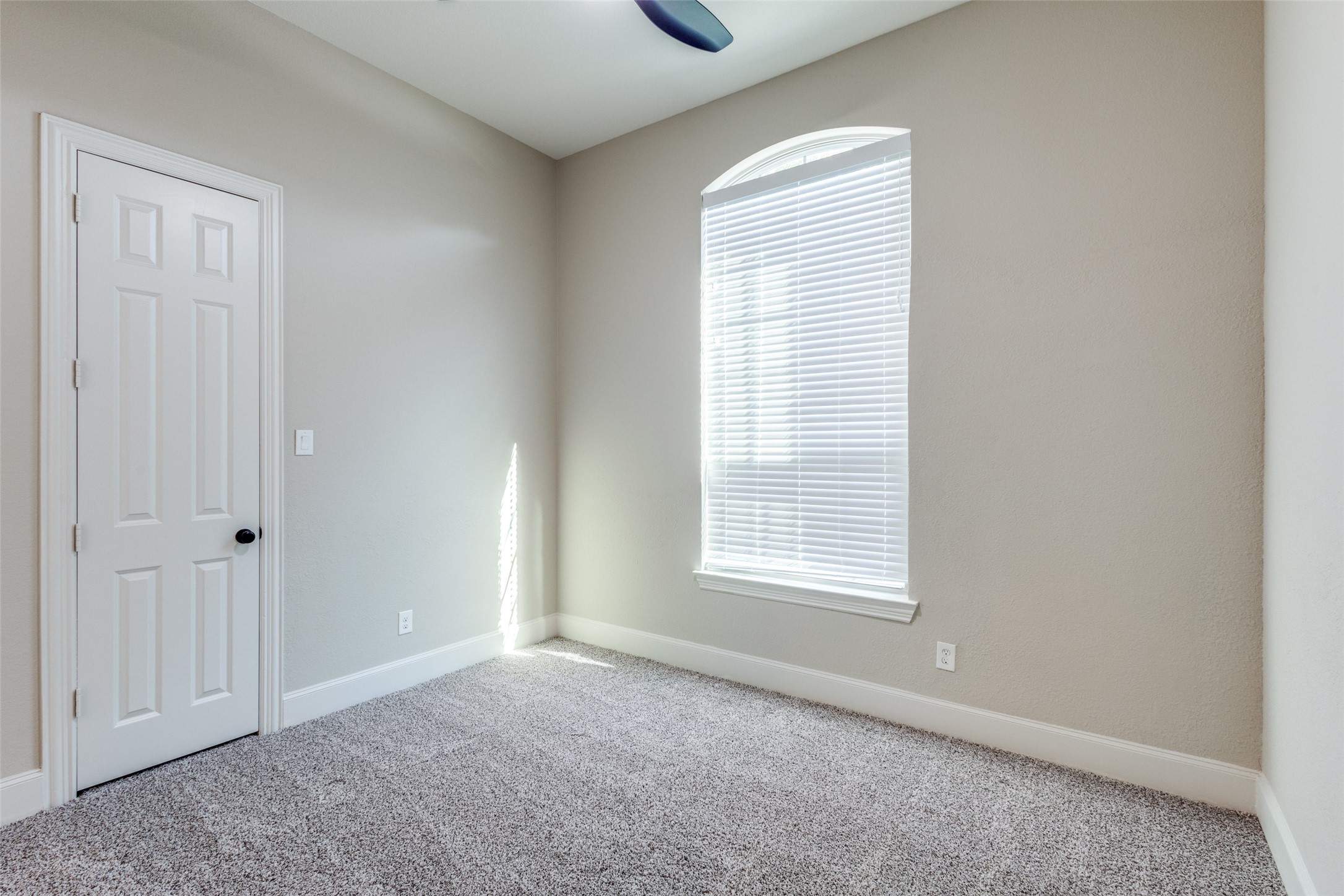 857 Fountain View Court