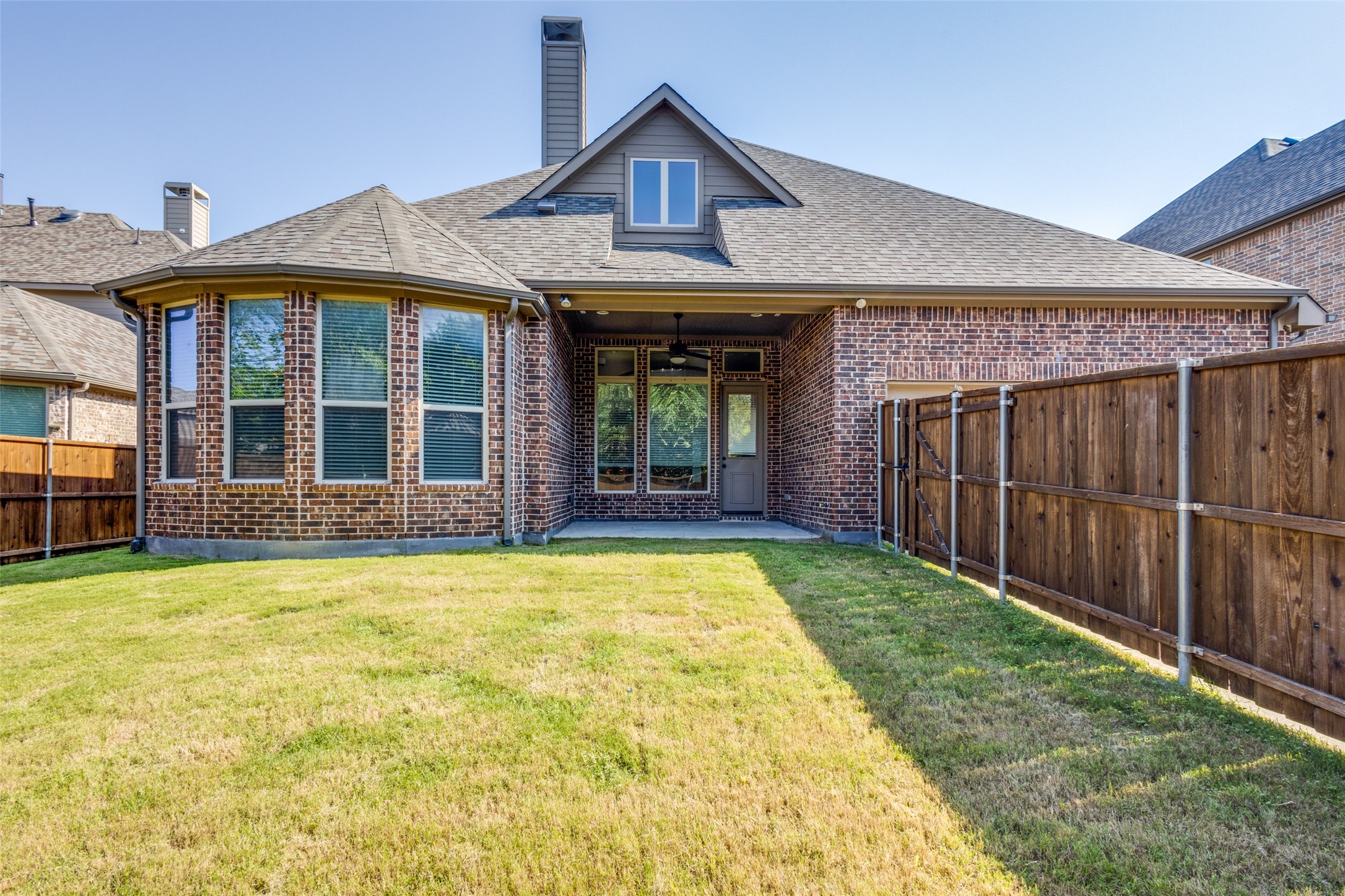 857 Fountain View Court
