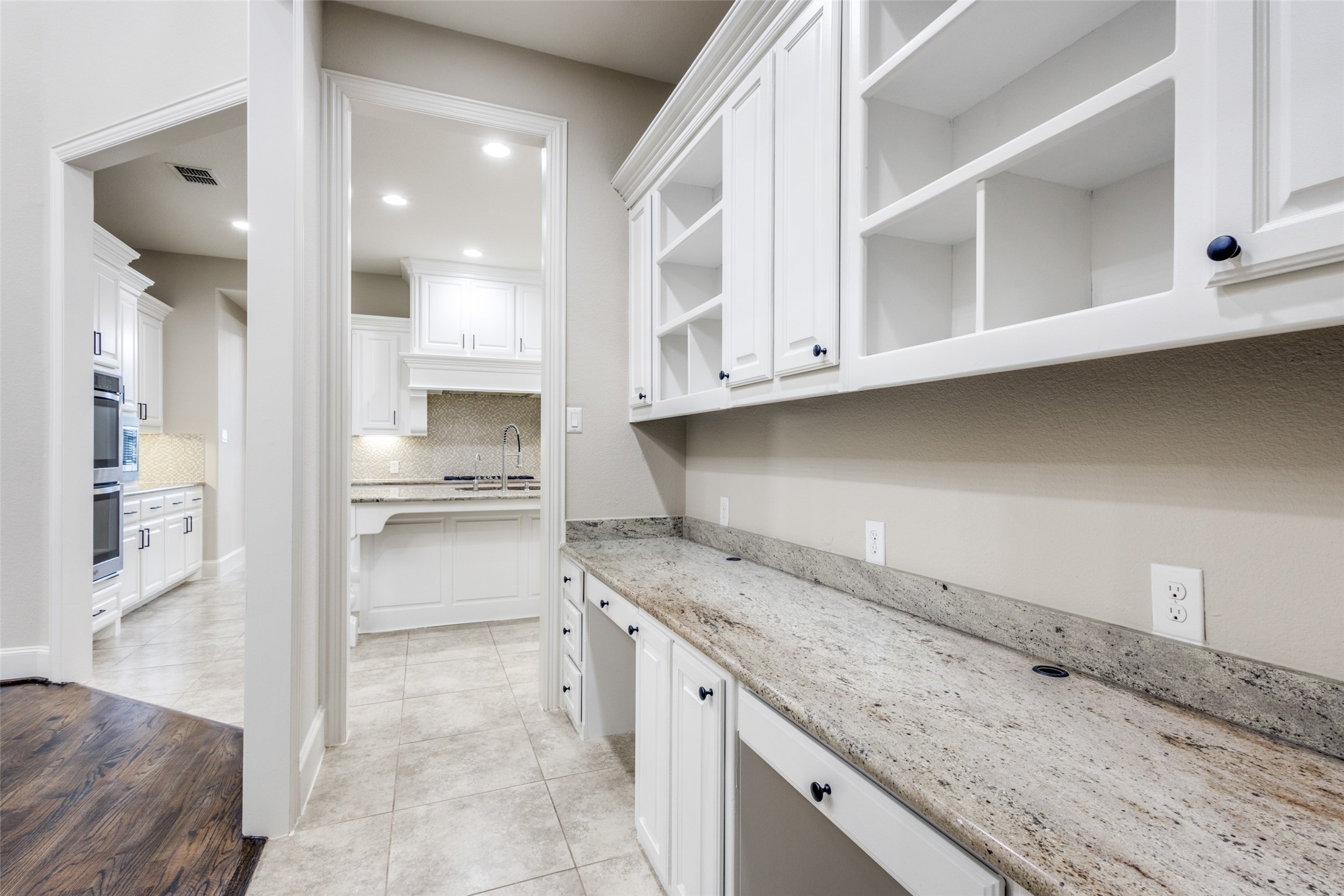 857 Fountain View Court