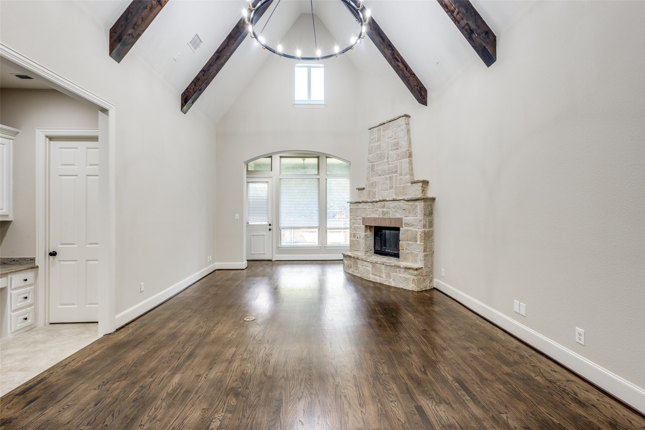 857 Fountain View Court
