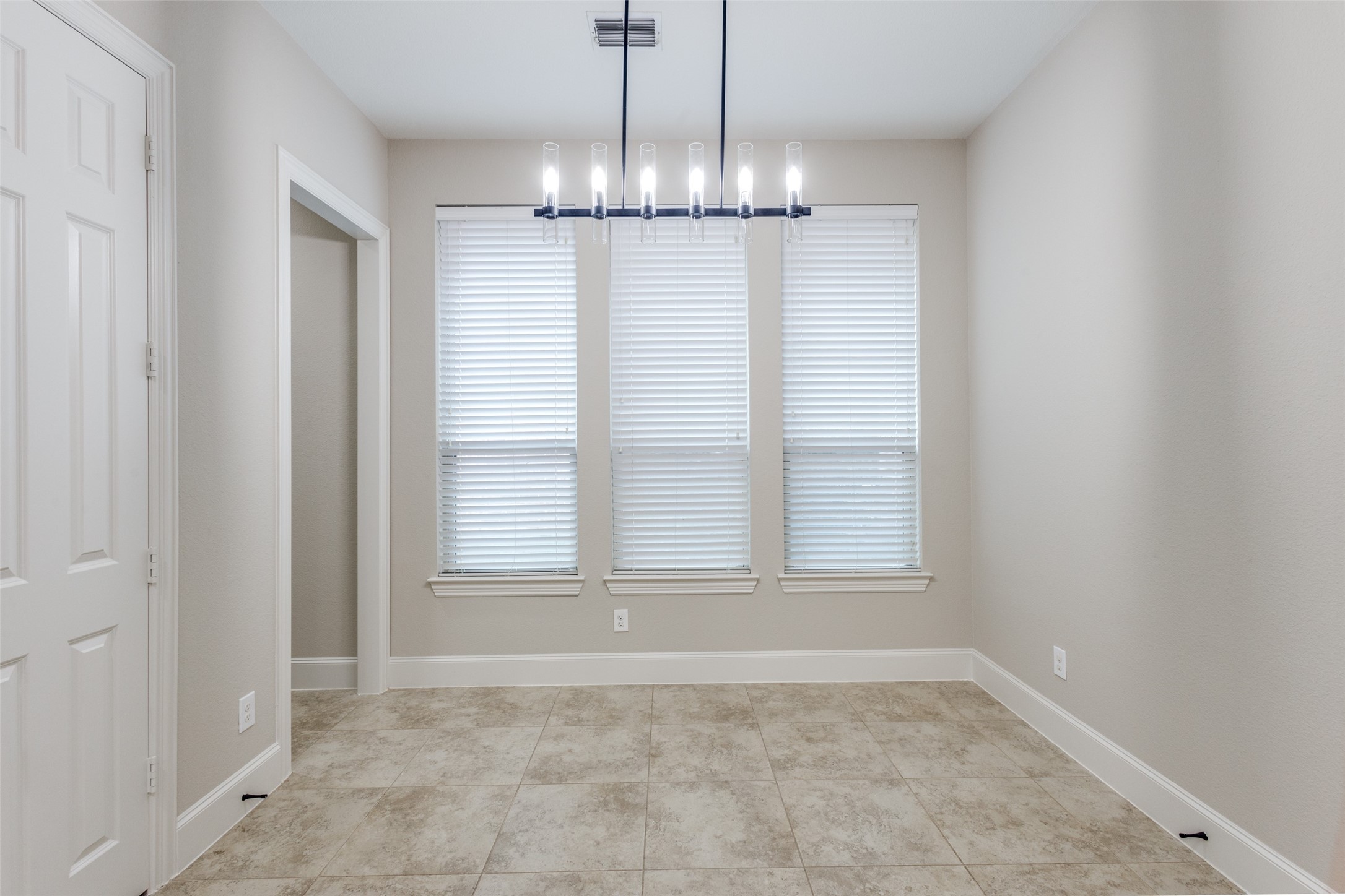 857 Fountain View Court