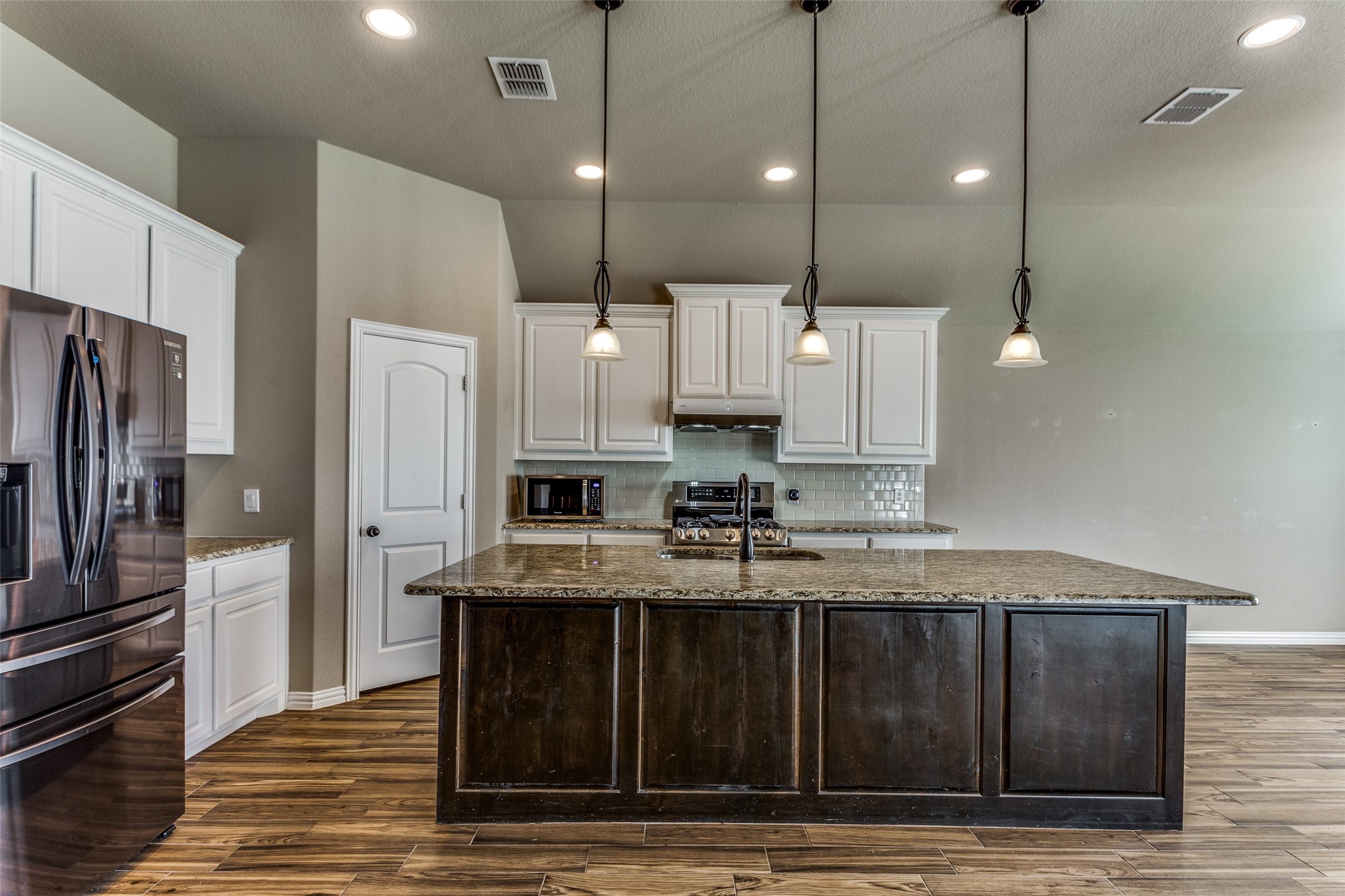 2712 Chimney Rock Road