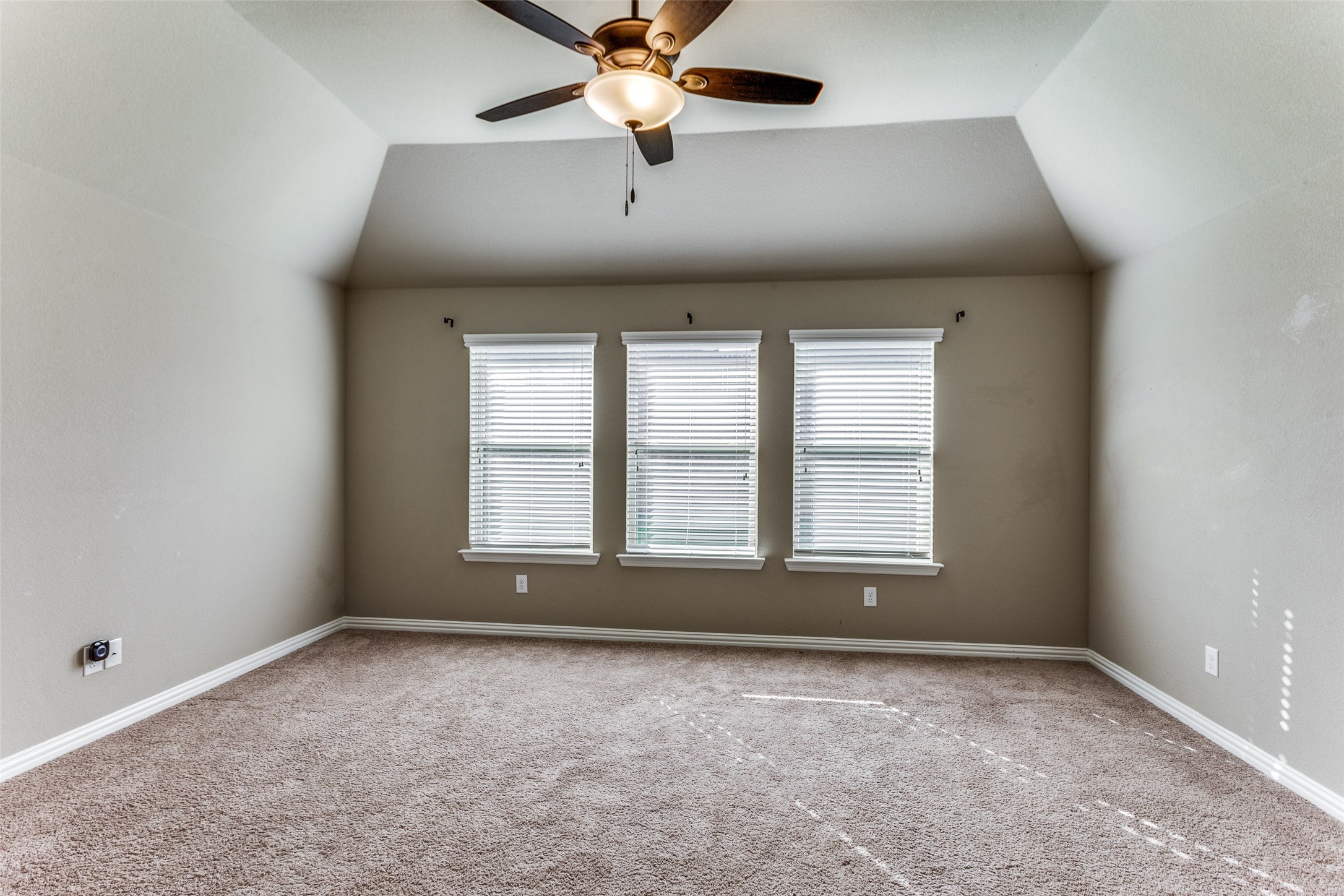 2712 Chimney Rock Road