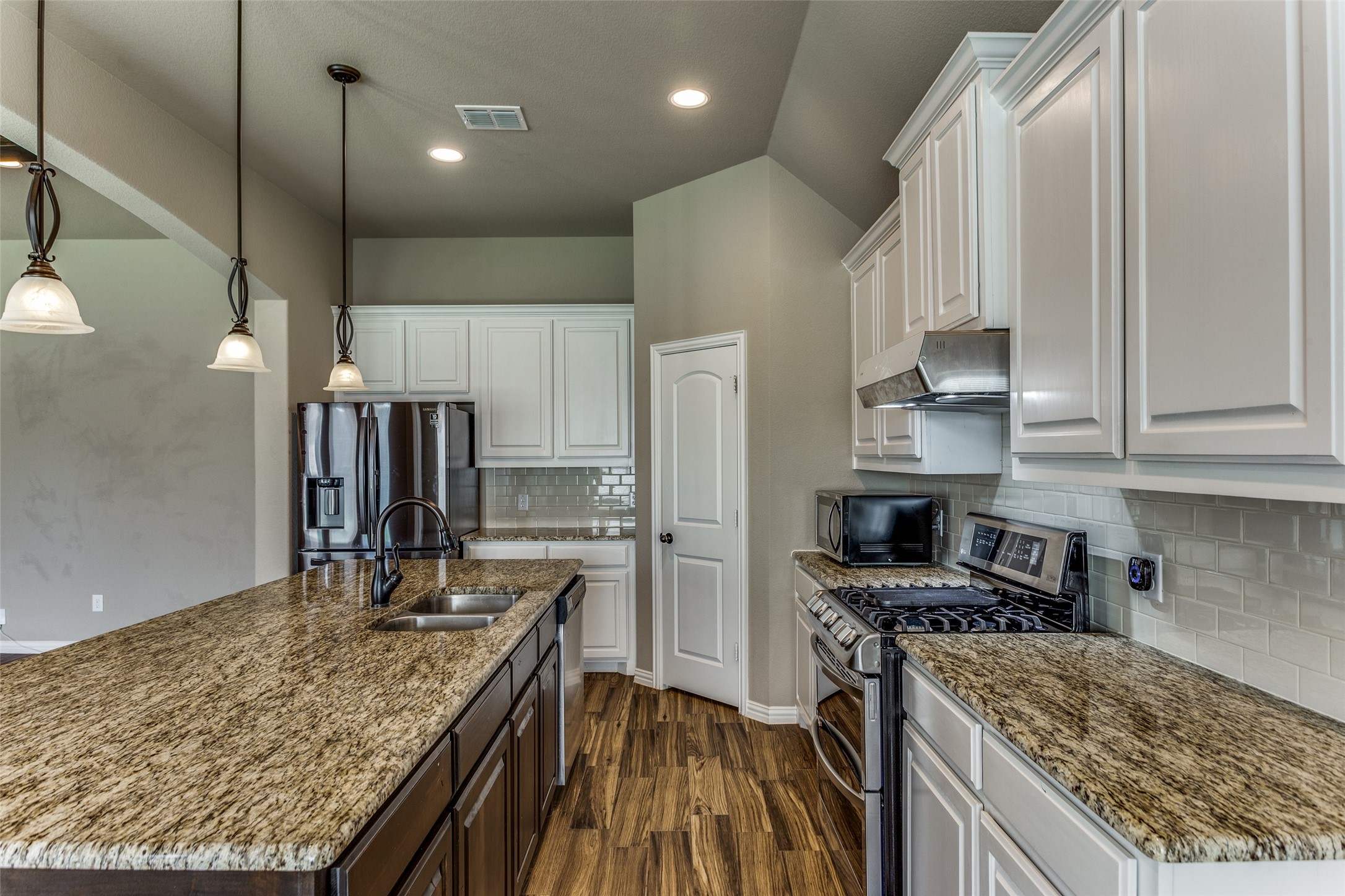 2712 Chimney Rock Road