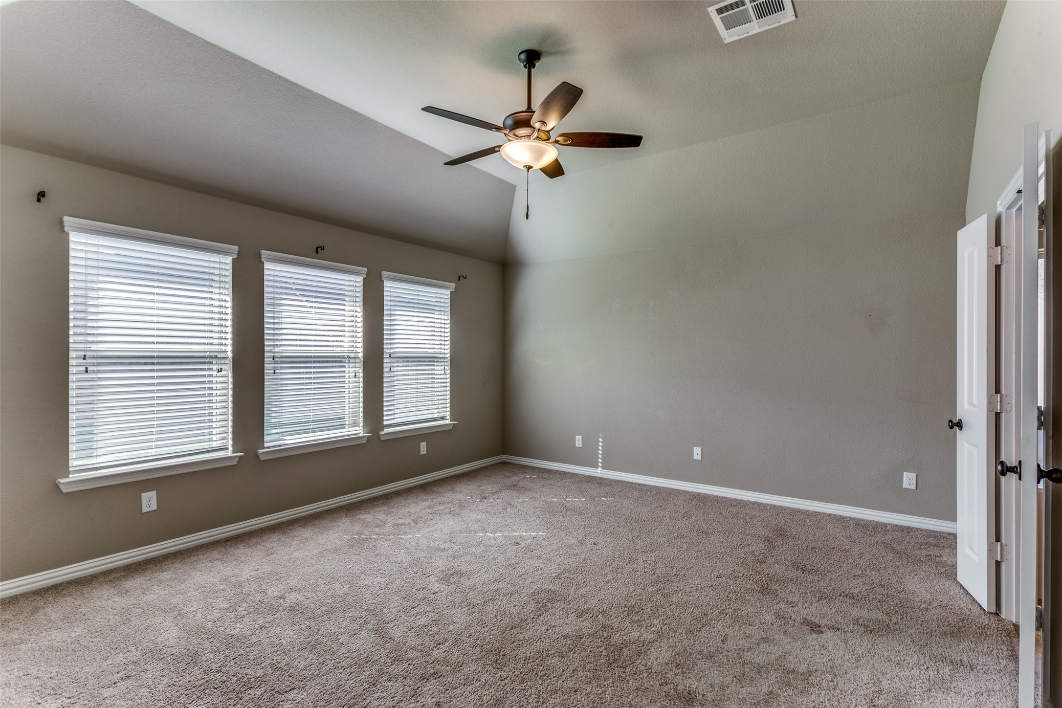 2712 Chimney Rock Road