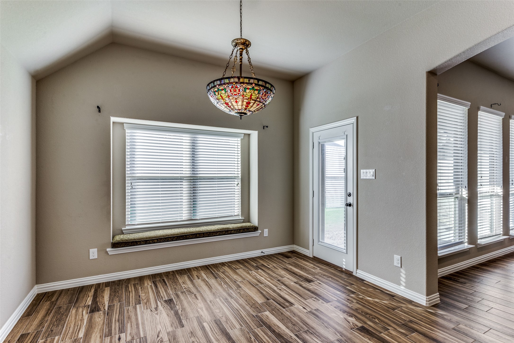 2712 Chimney Rock Road