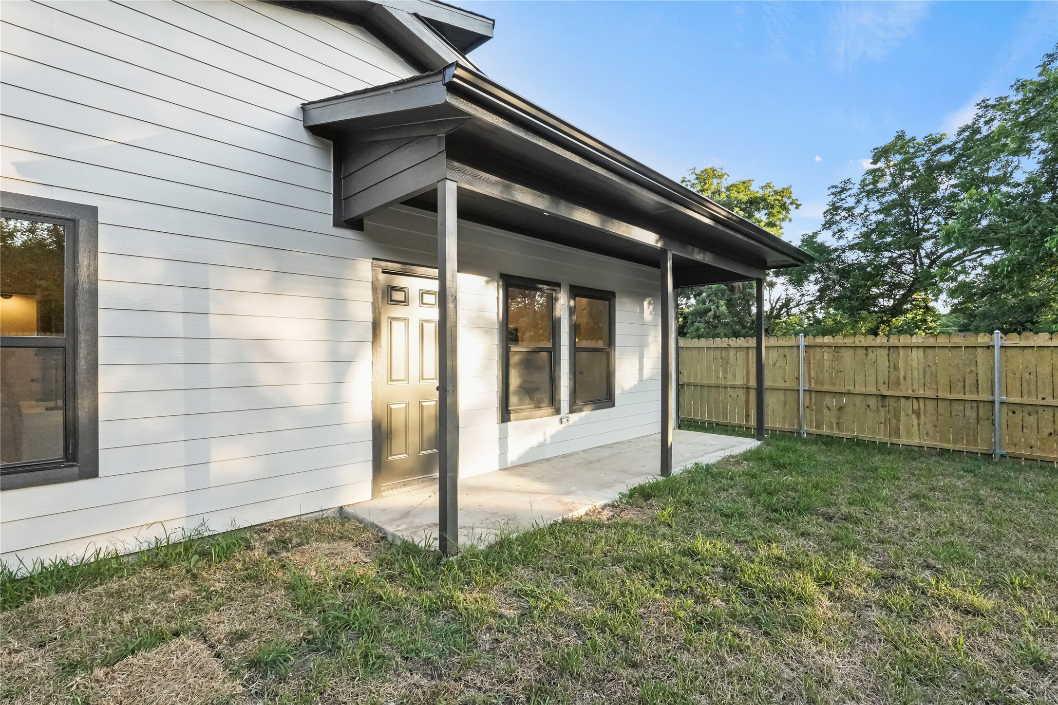 2127 Custer Drive