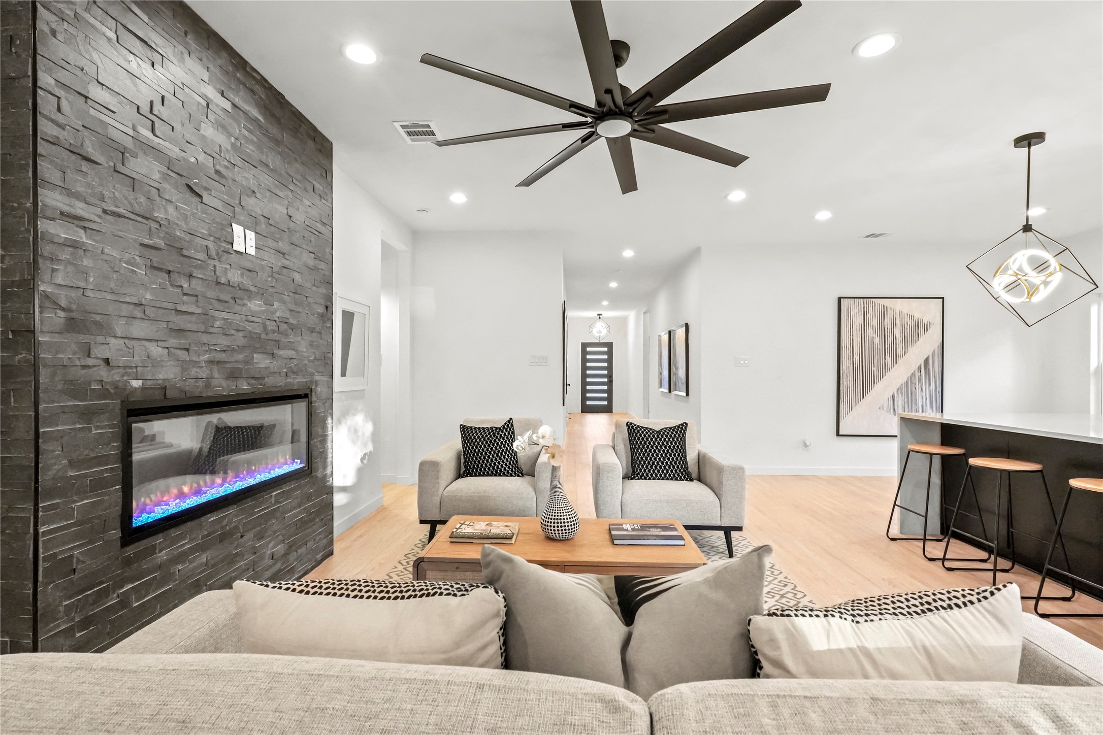 2127 Custer Drive