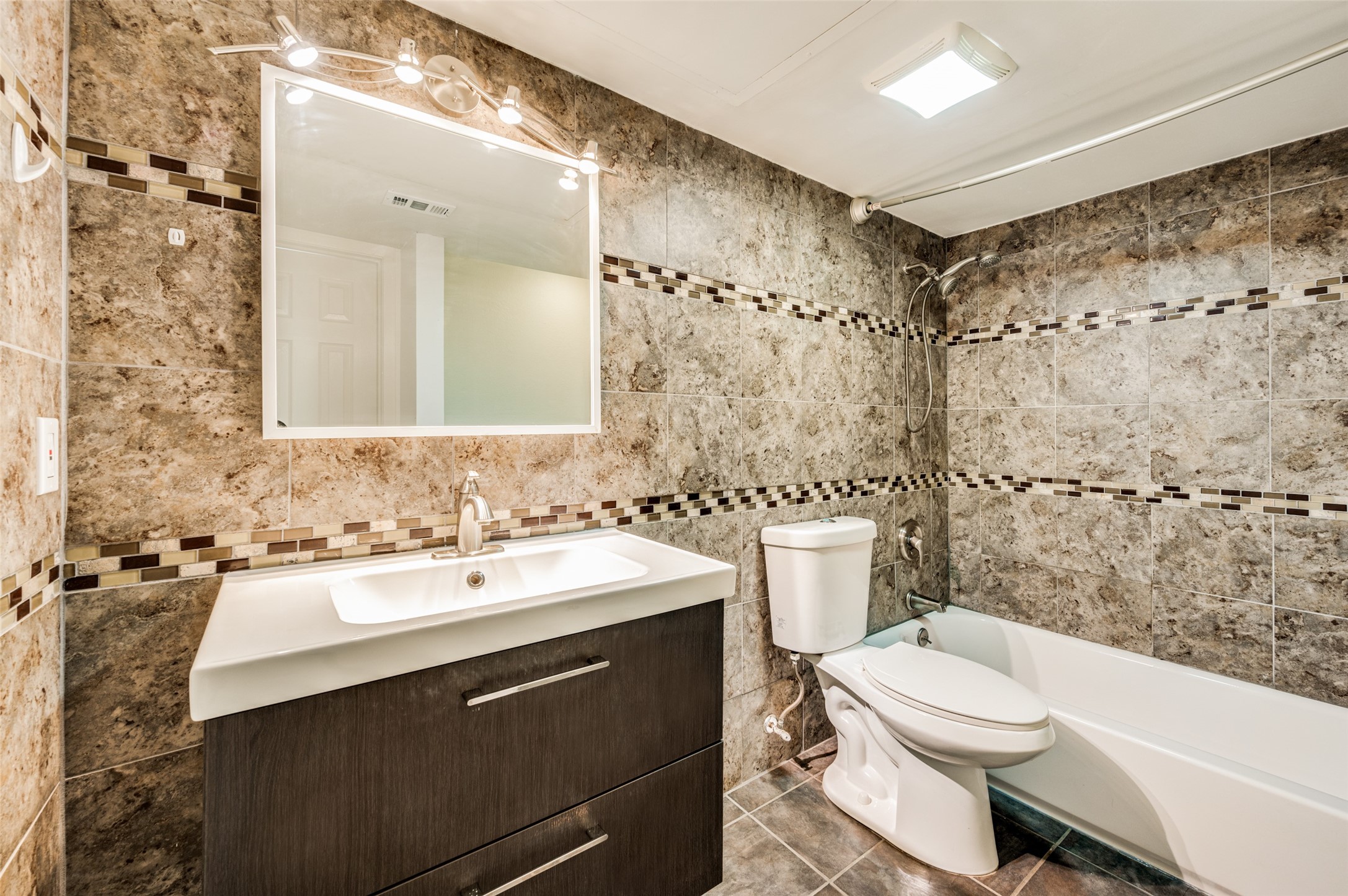 5550 Spring Valley Road F31