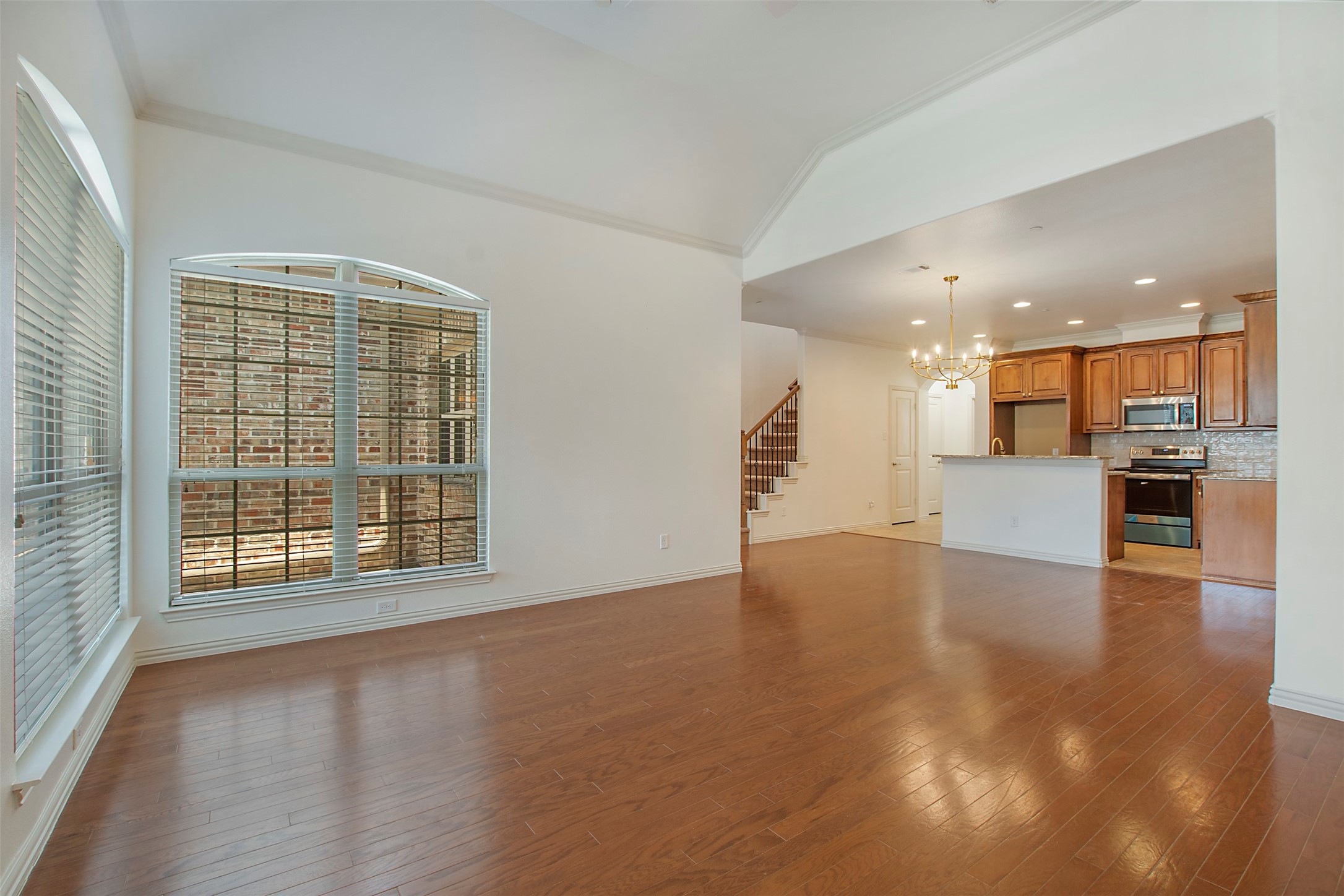 5695 Hummingbird Lane