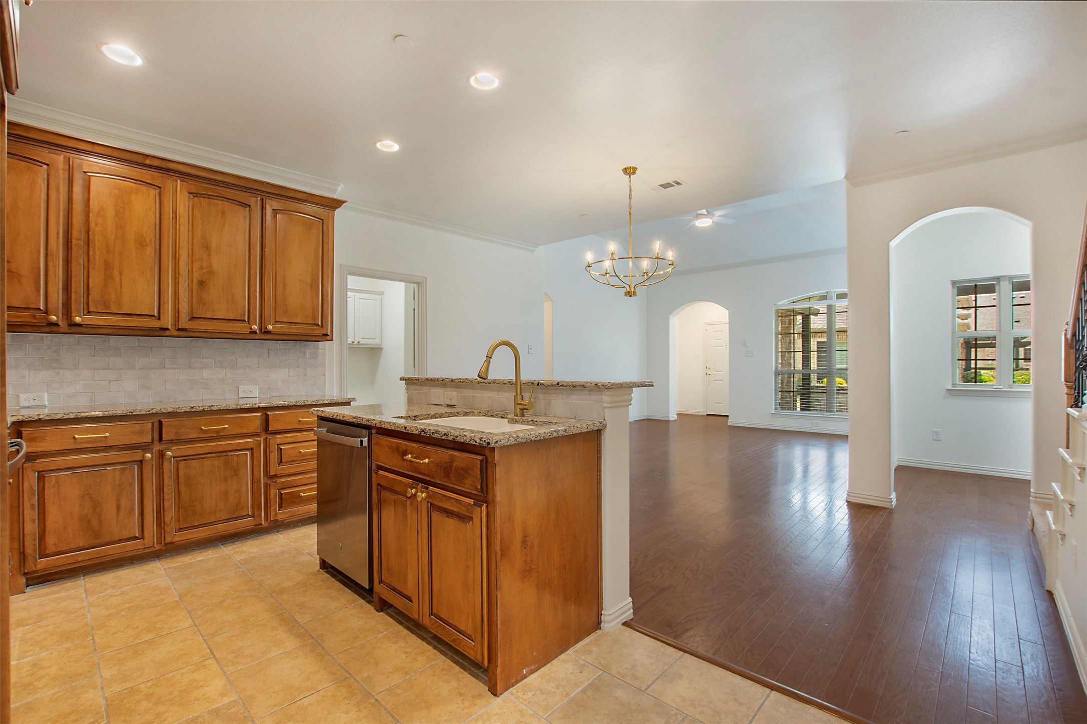 5695 Hummingbird Lane