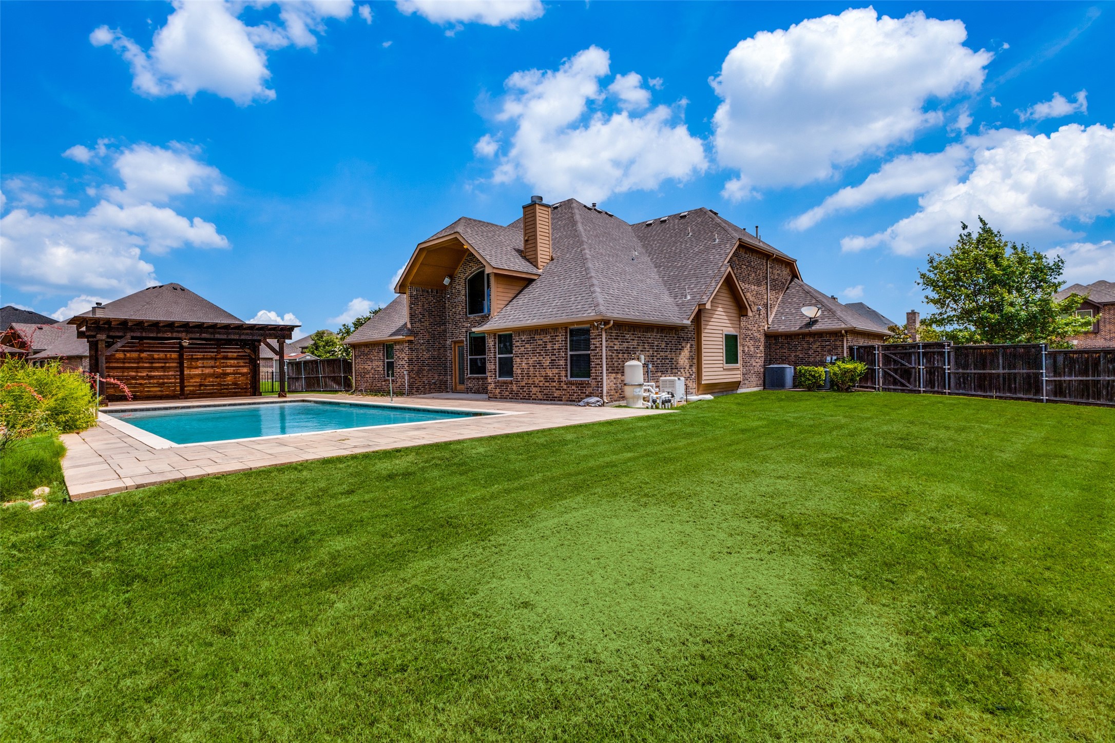 1003 Newington Circle