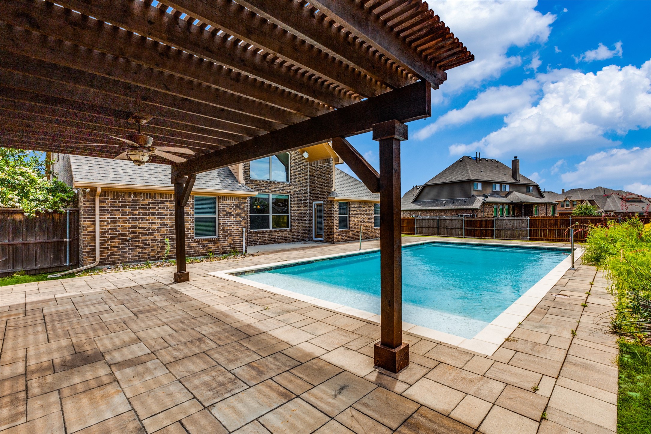 1003 Newington Circle