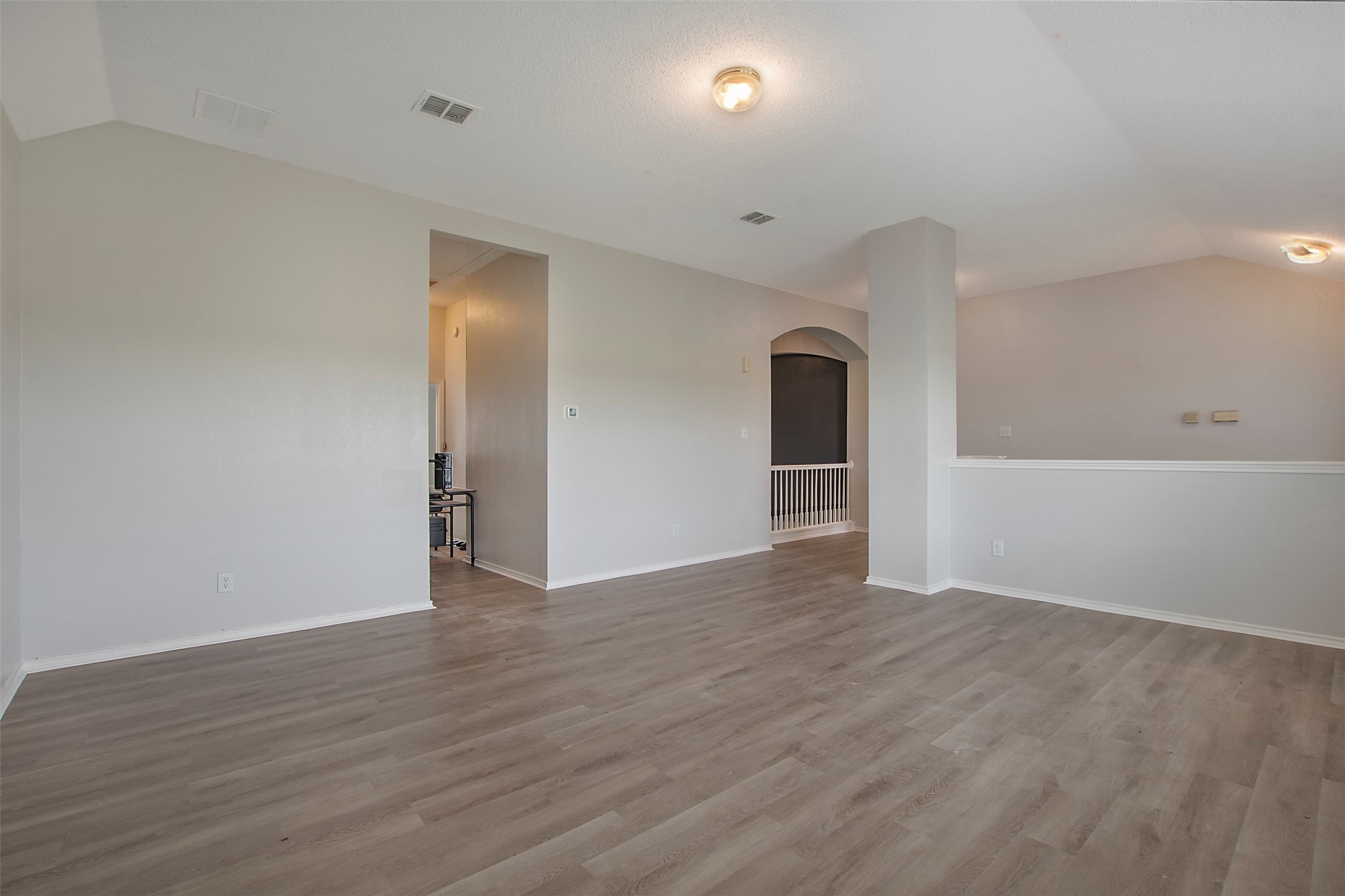 3323 Canyon Road