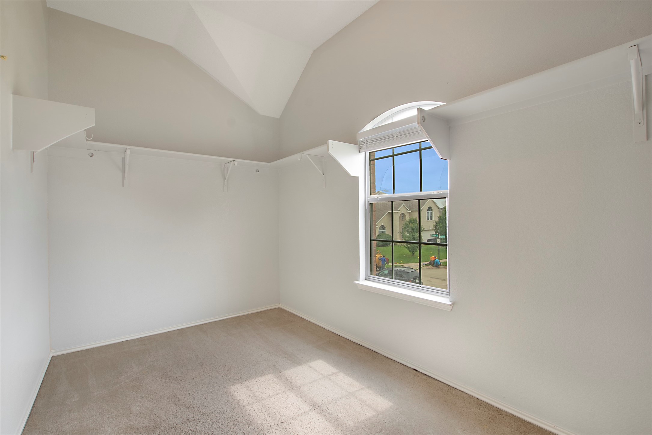 3323 Canyon Road