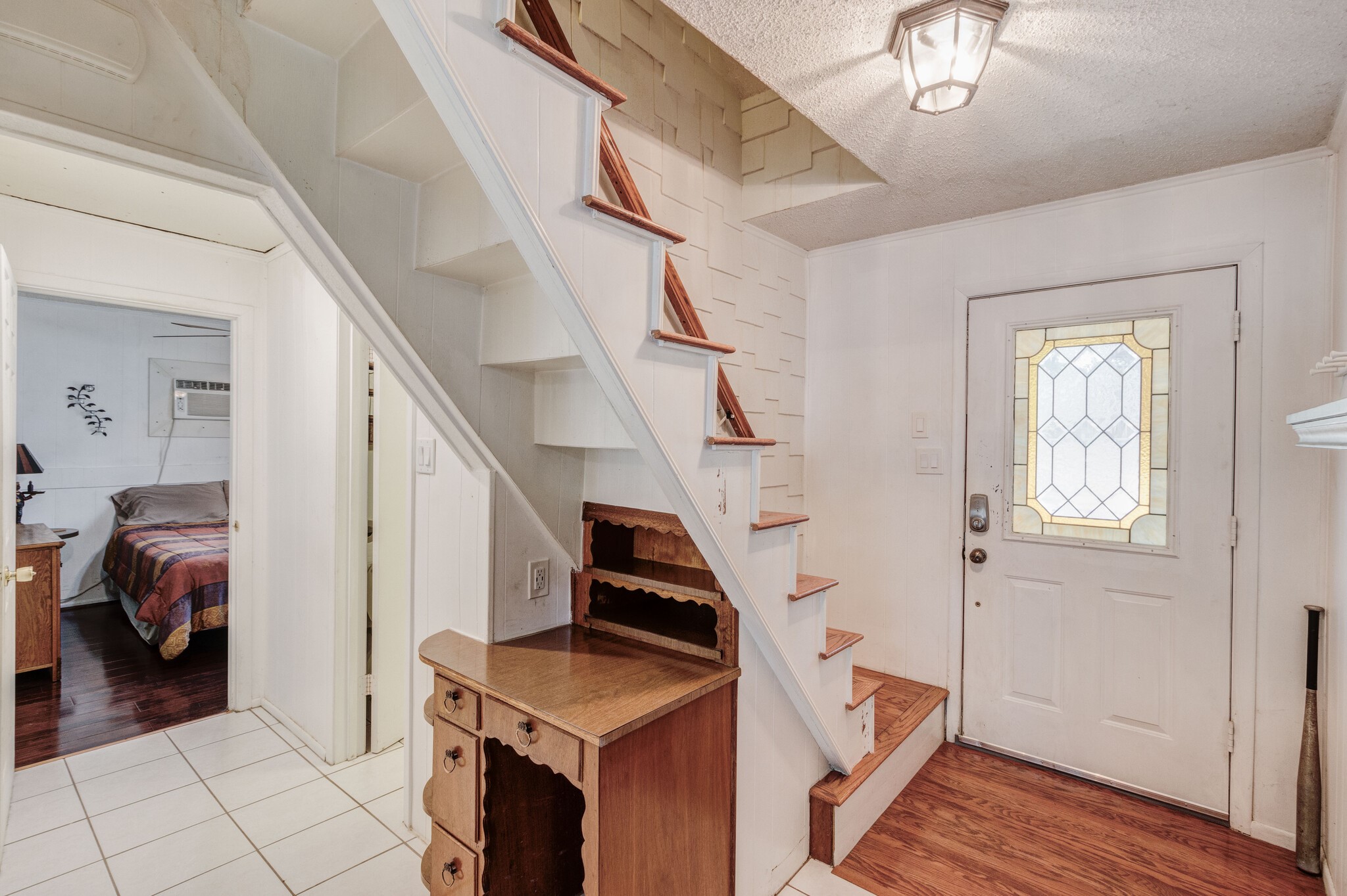 1529 Oak Shore Drive