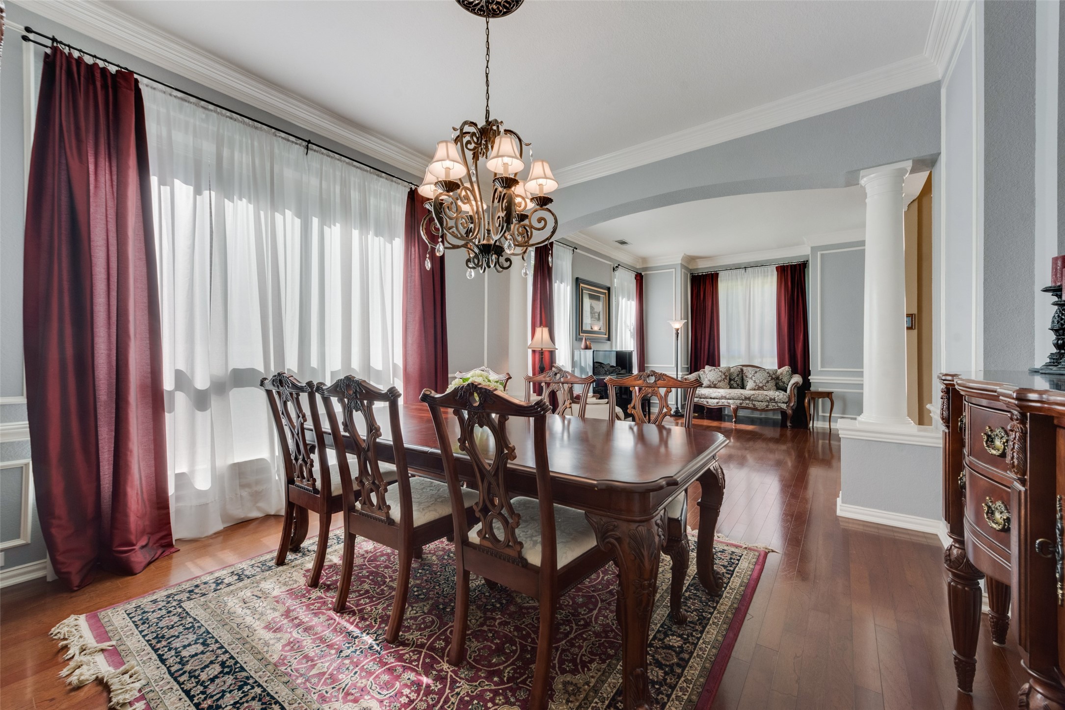 224 W Mill Valley Drive