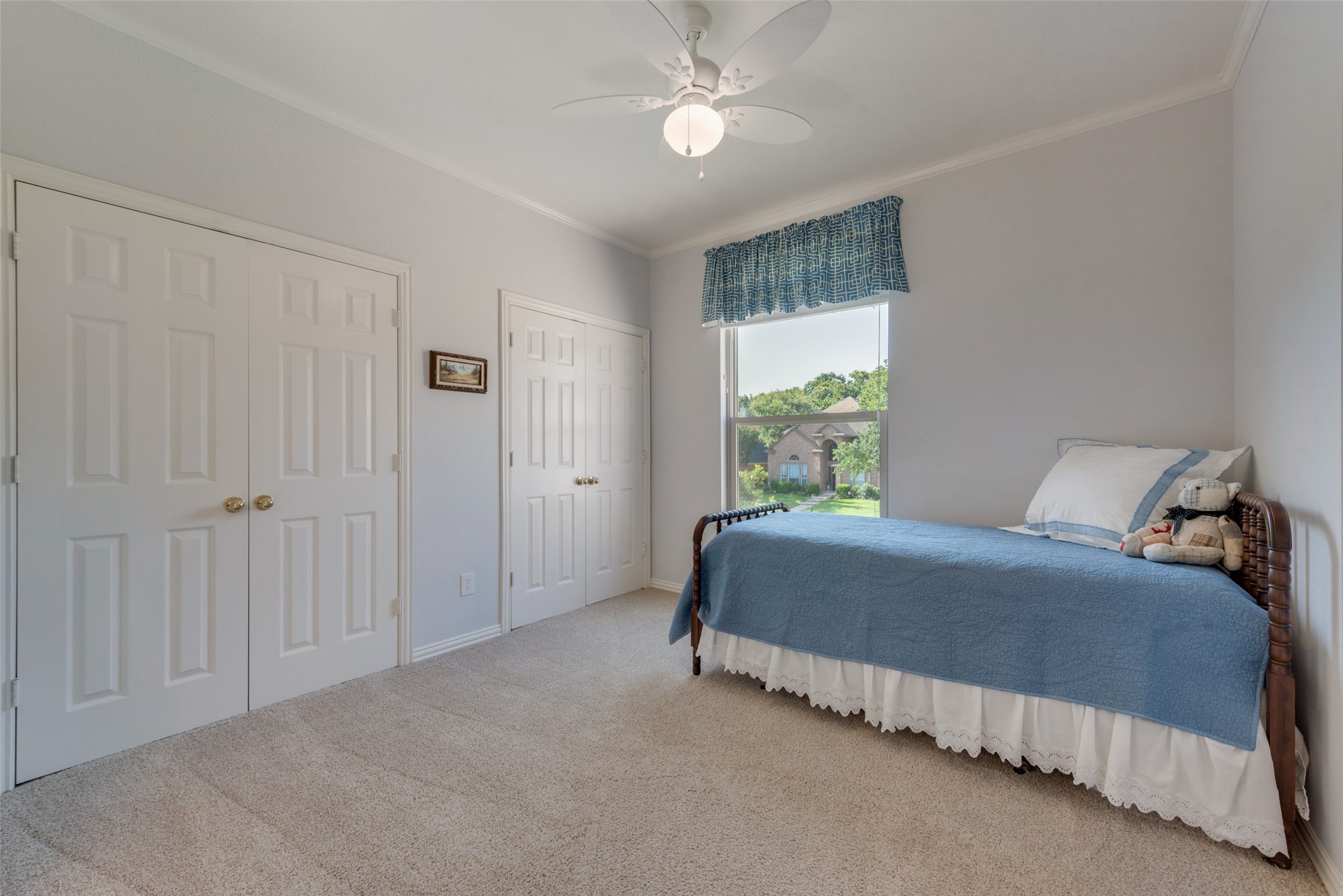 224 W Mill Valley Drive