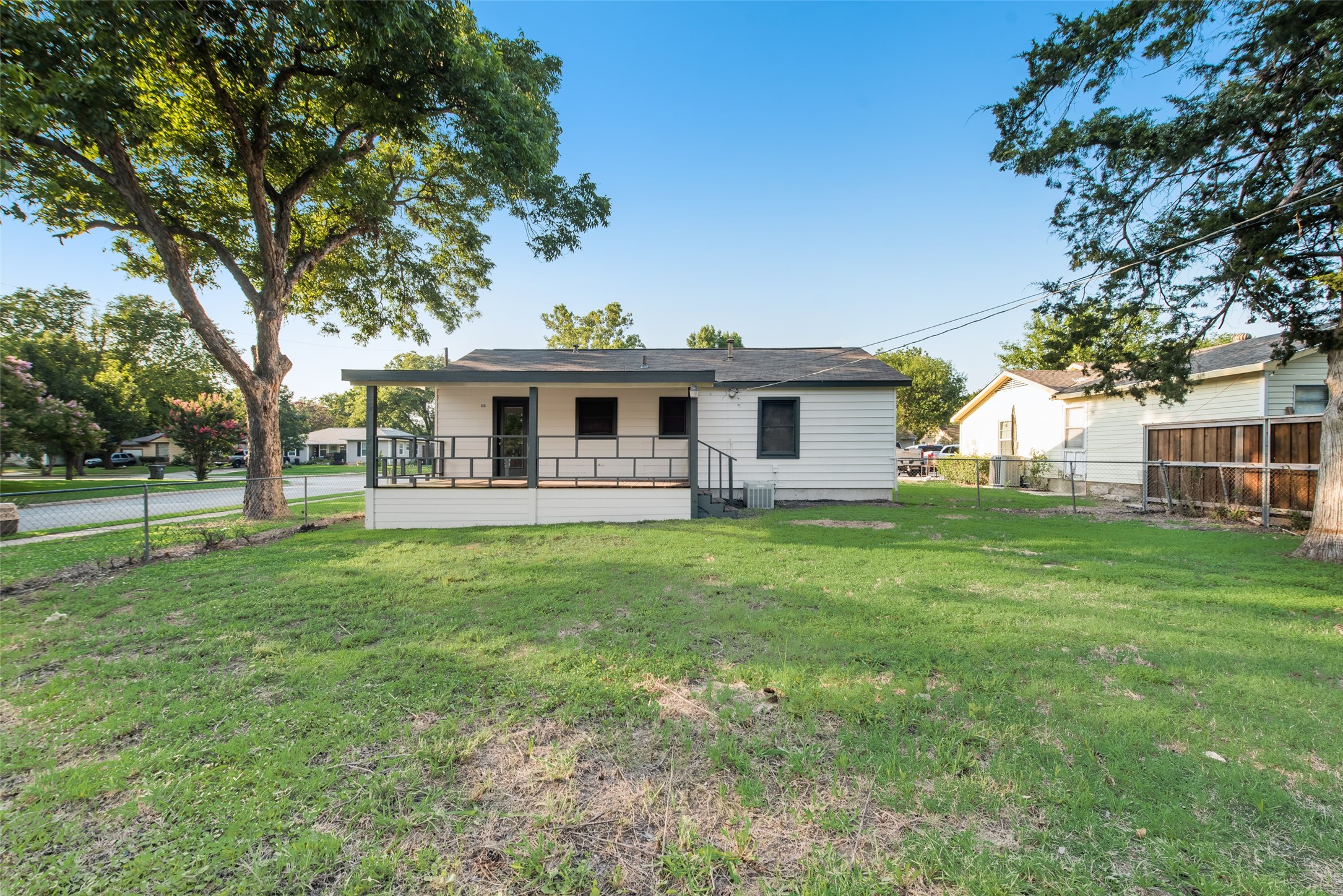 1468 Nash Street