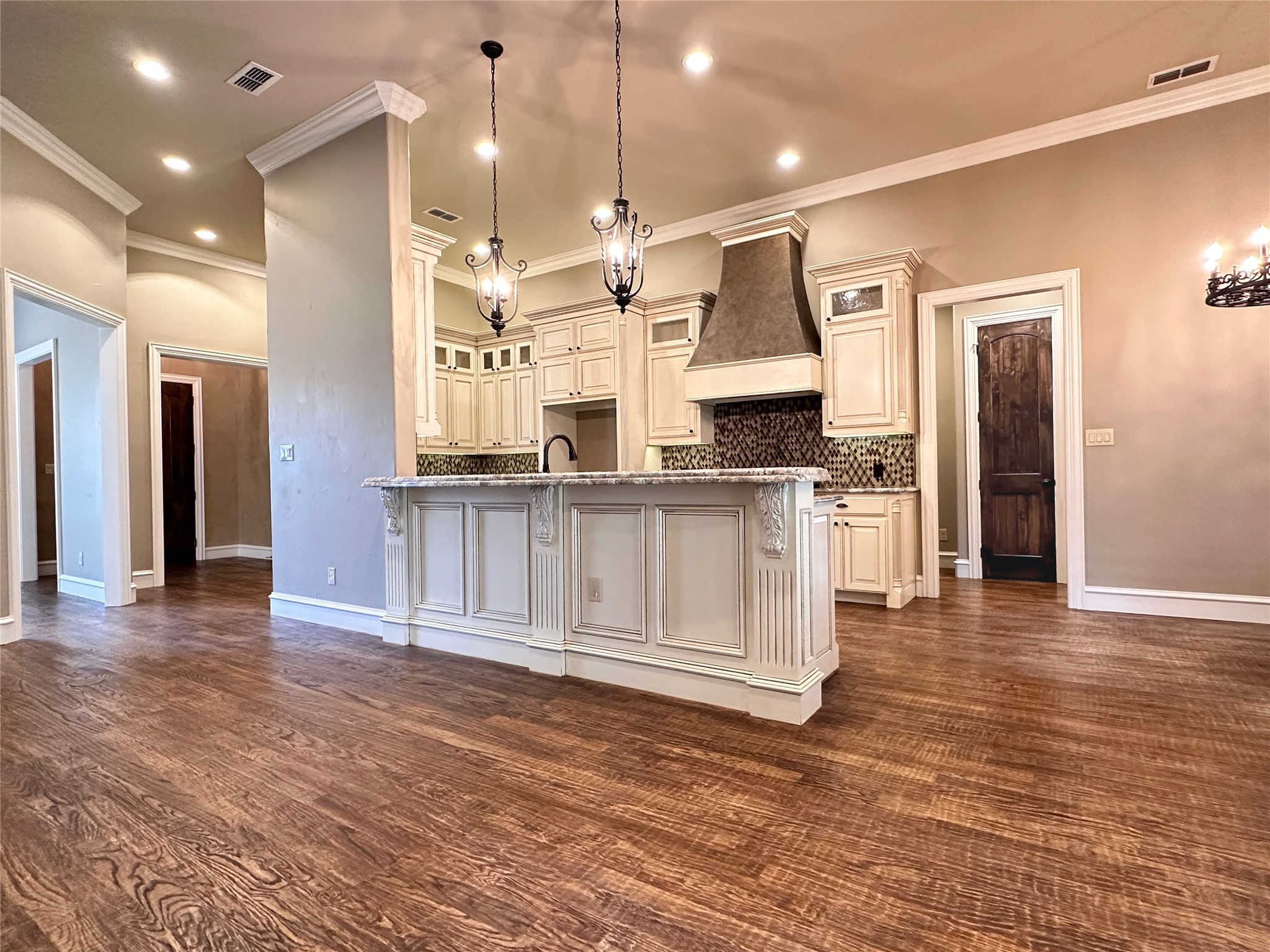 3109 Rivercrest Drive