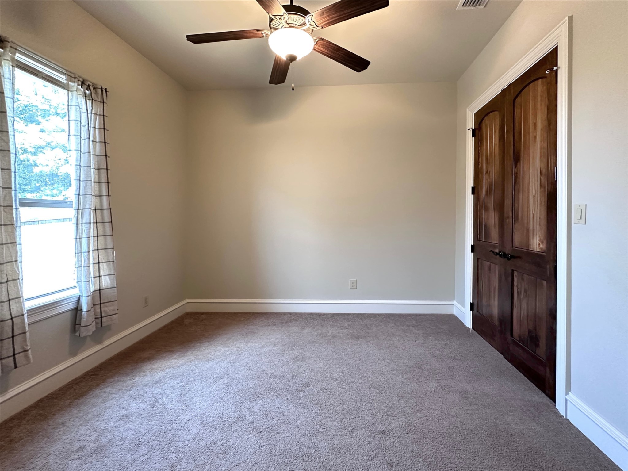 3109 Rivercrest Drive