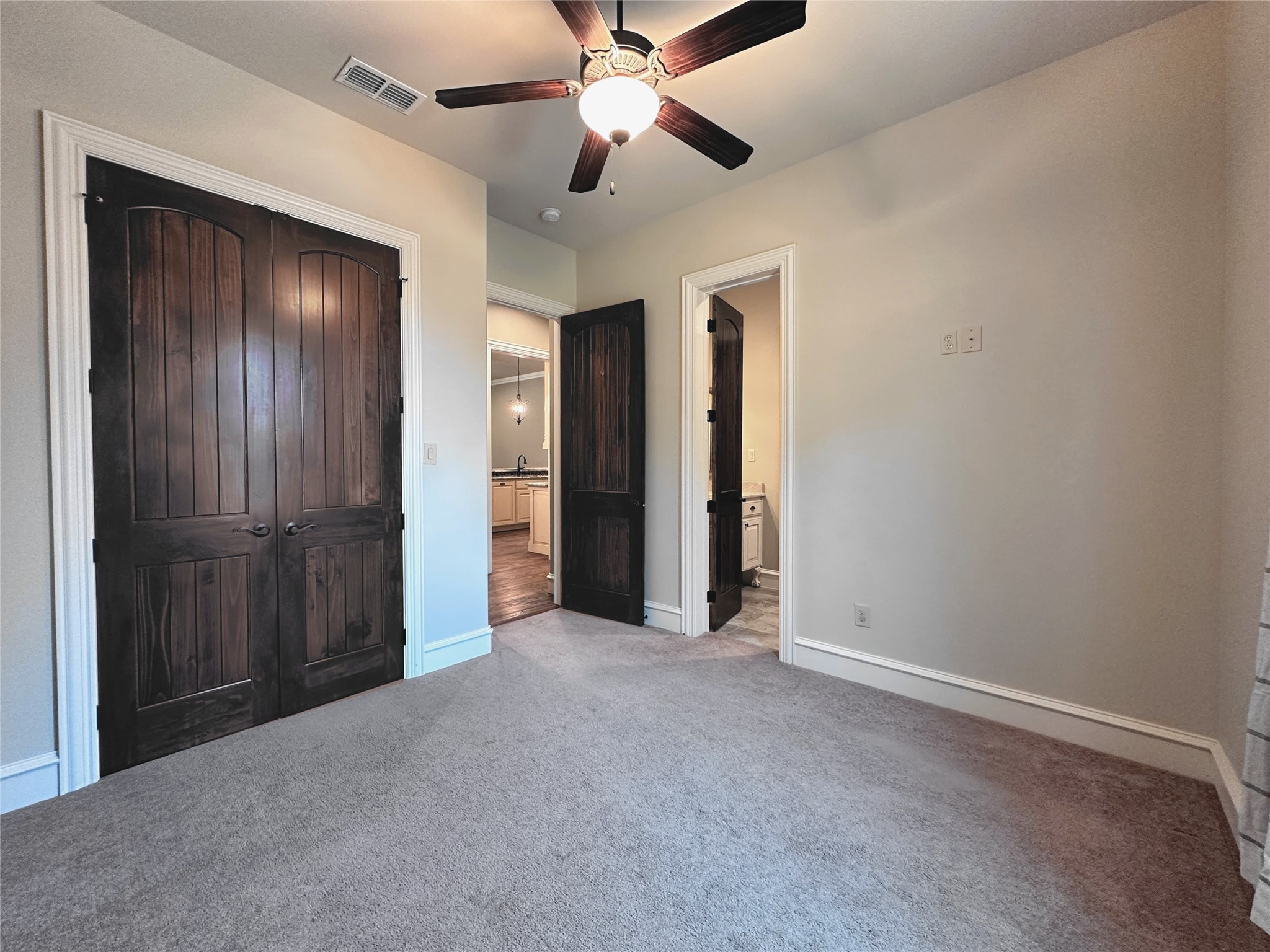 3109 Rivercrest Drive