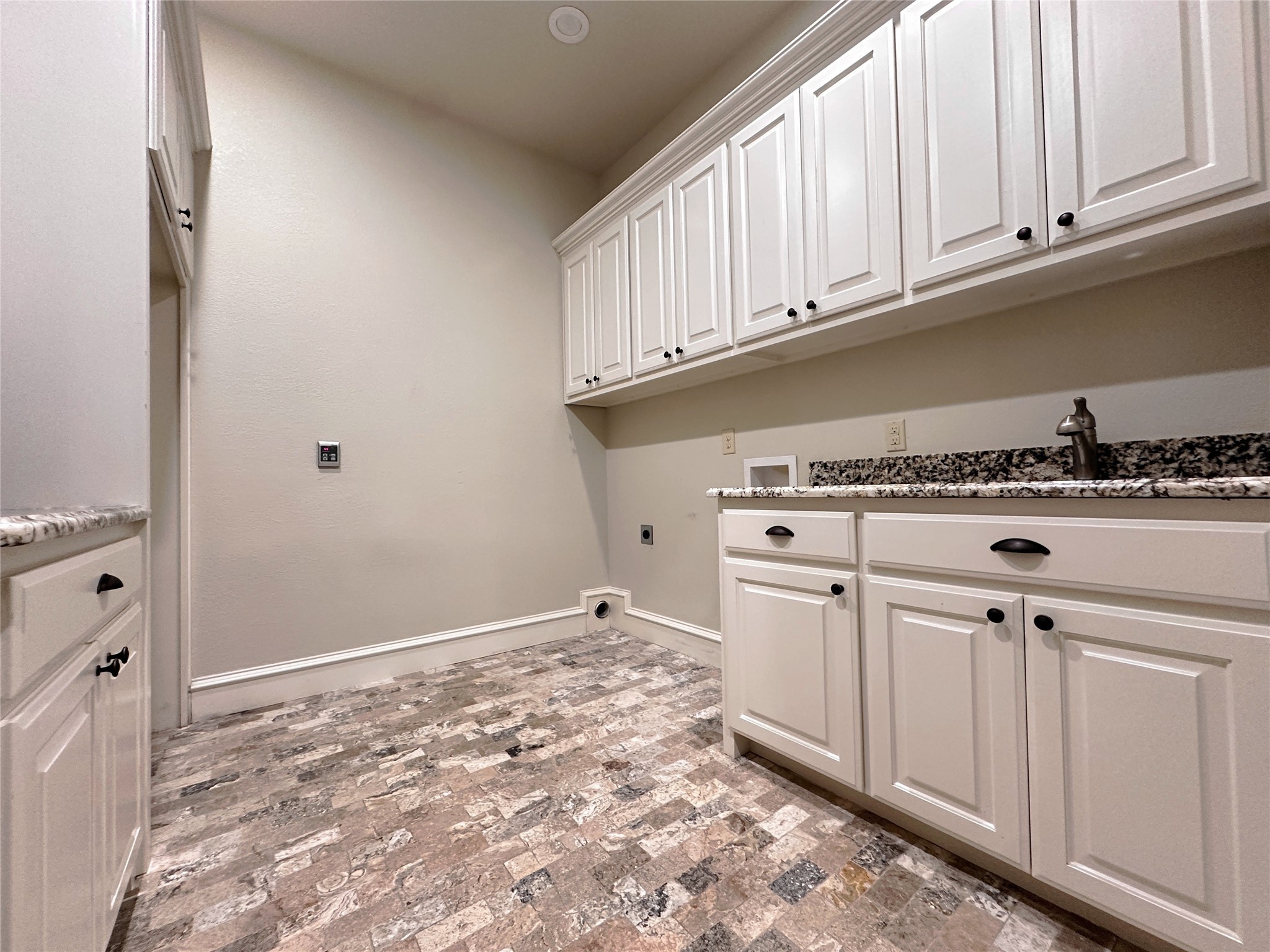 3109 Rivercrest Drive