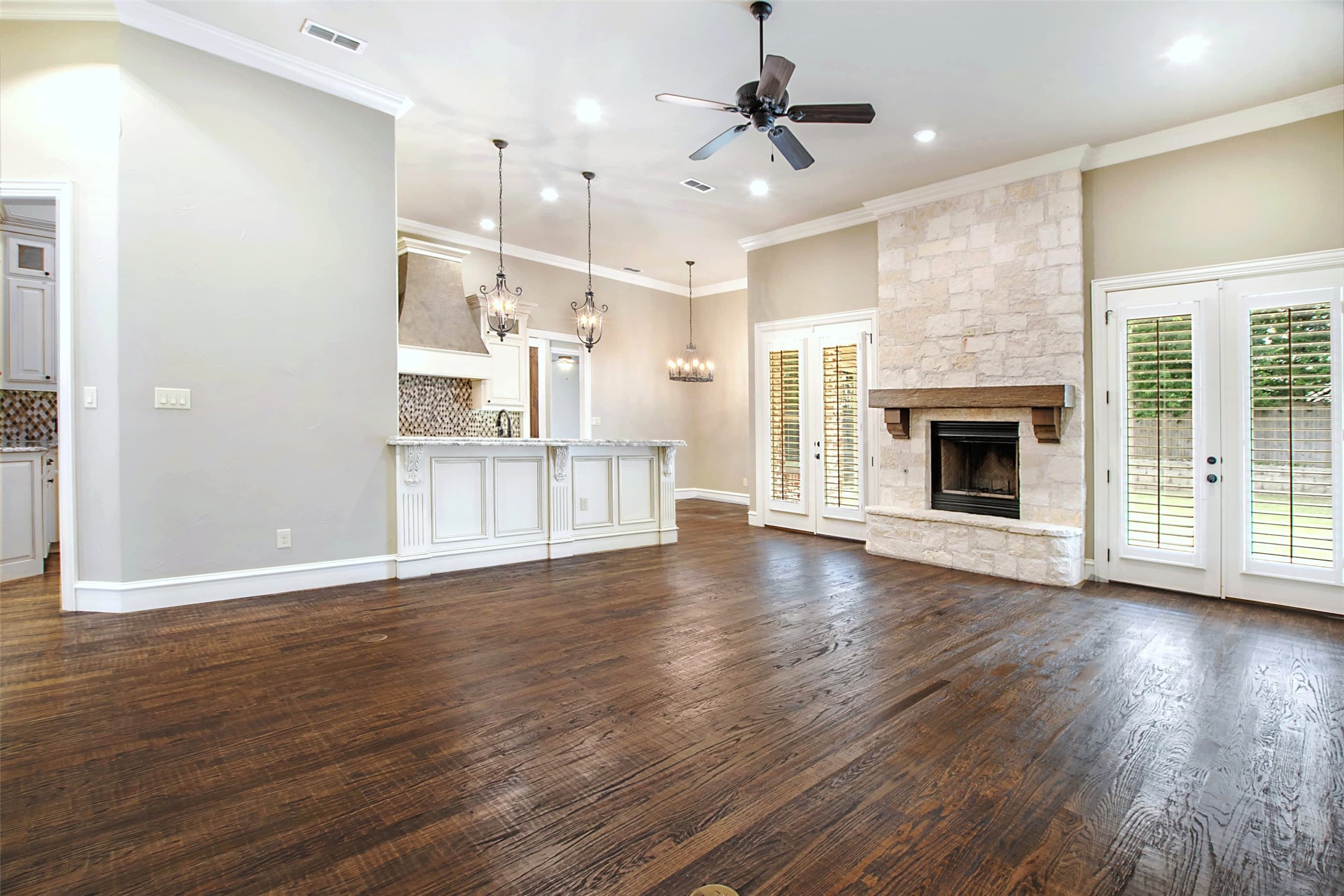 3109 Rivercrest Drive