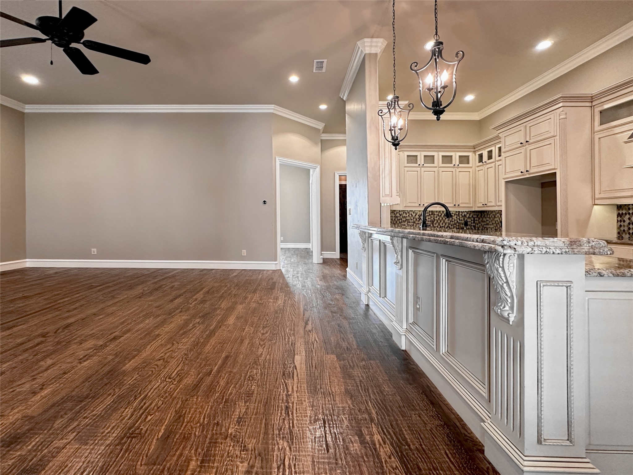 3109 Rivercrest Drive