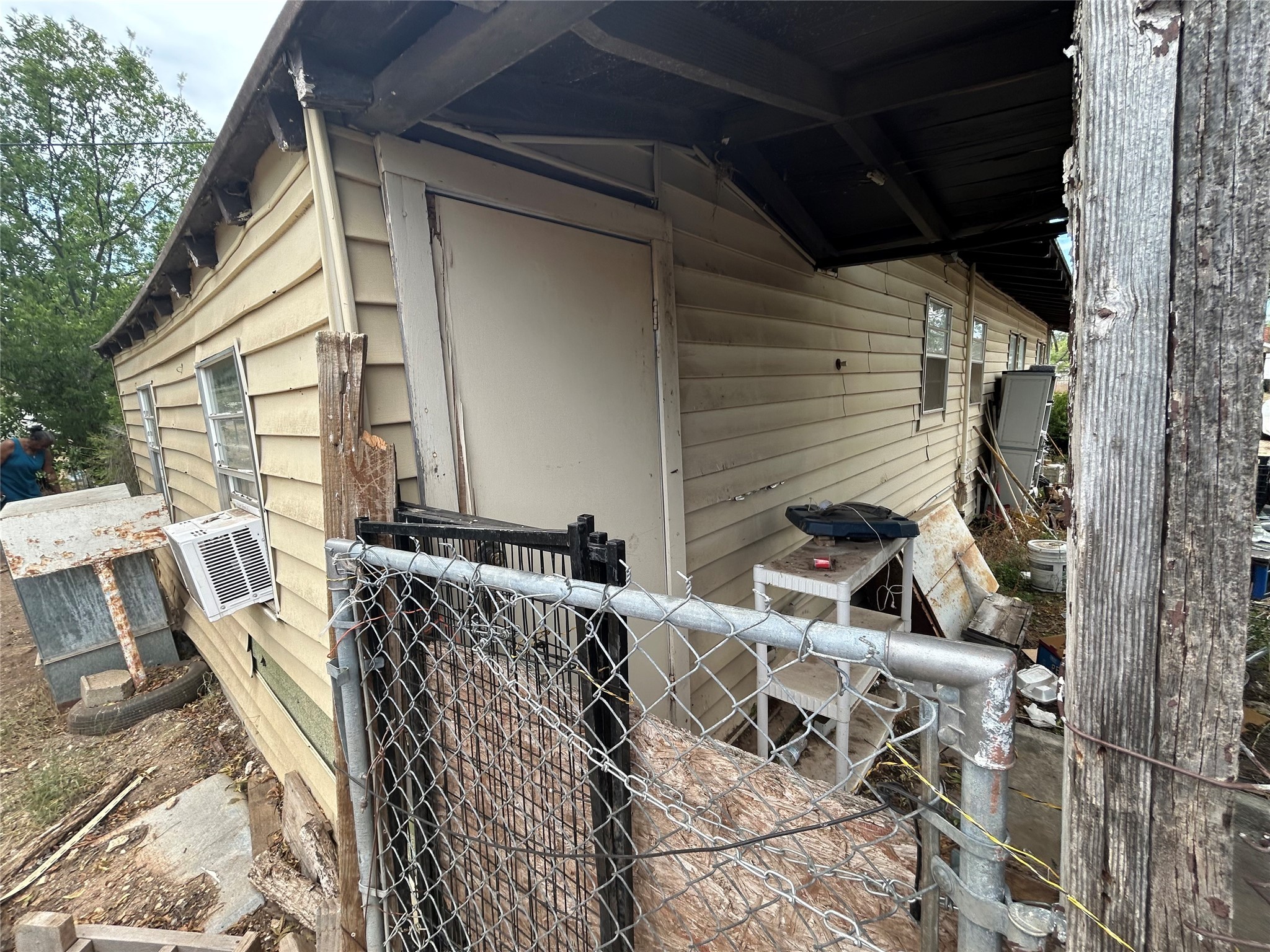 210 W 25th Street