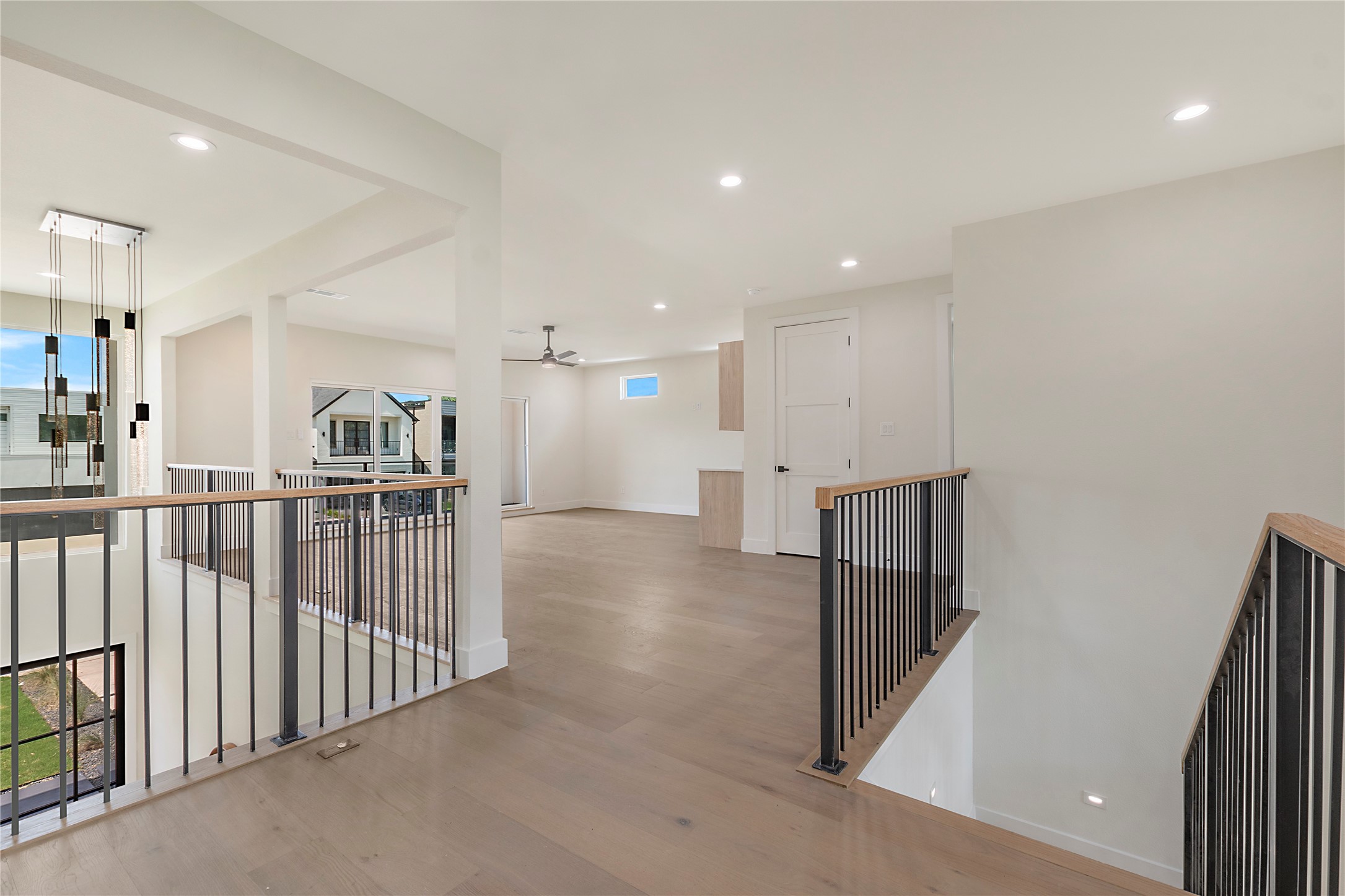 4818 Cowan Avenue