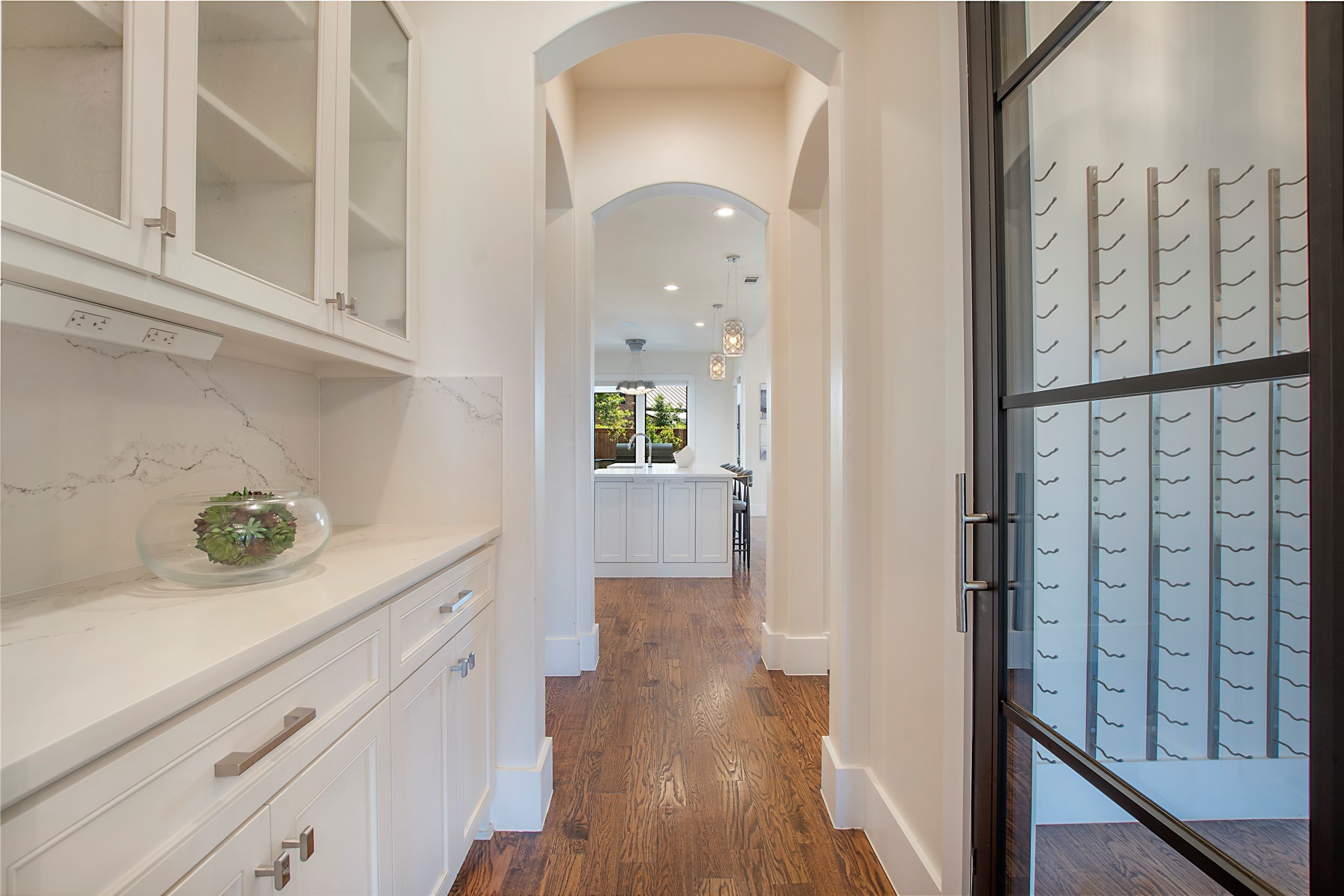 1105 Knoll Crest Drive