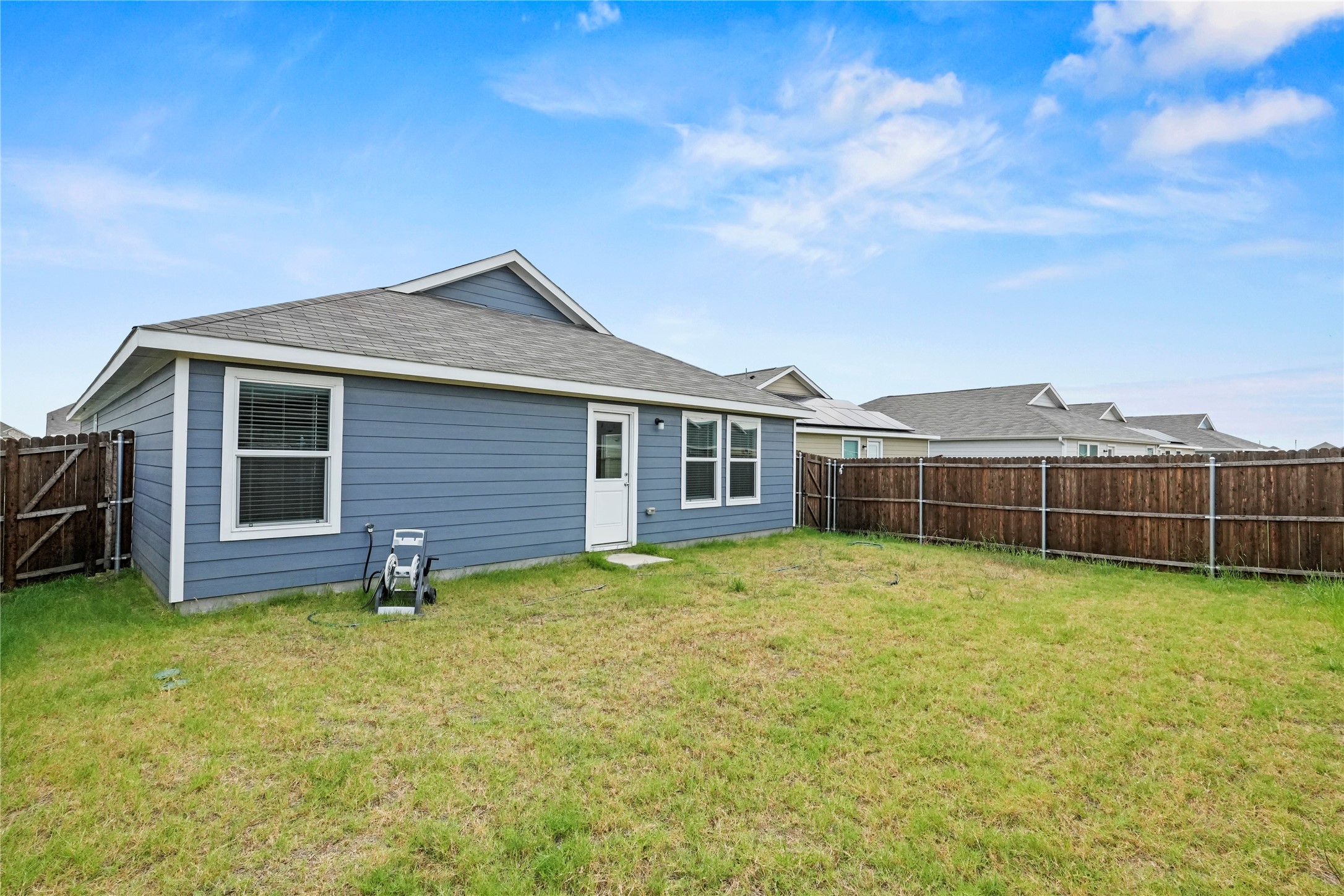 319 Moray Drive