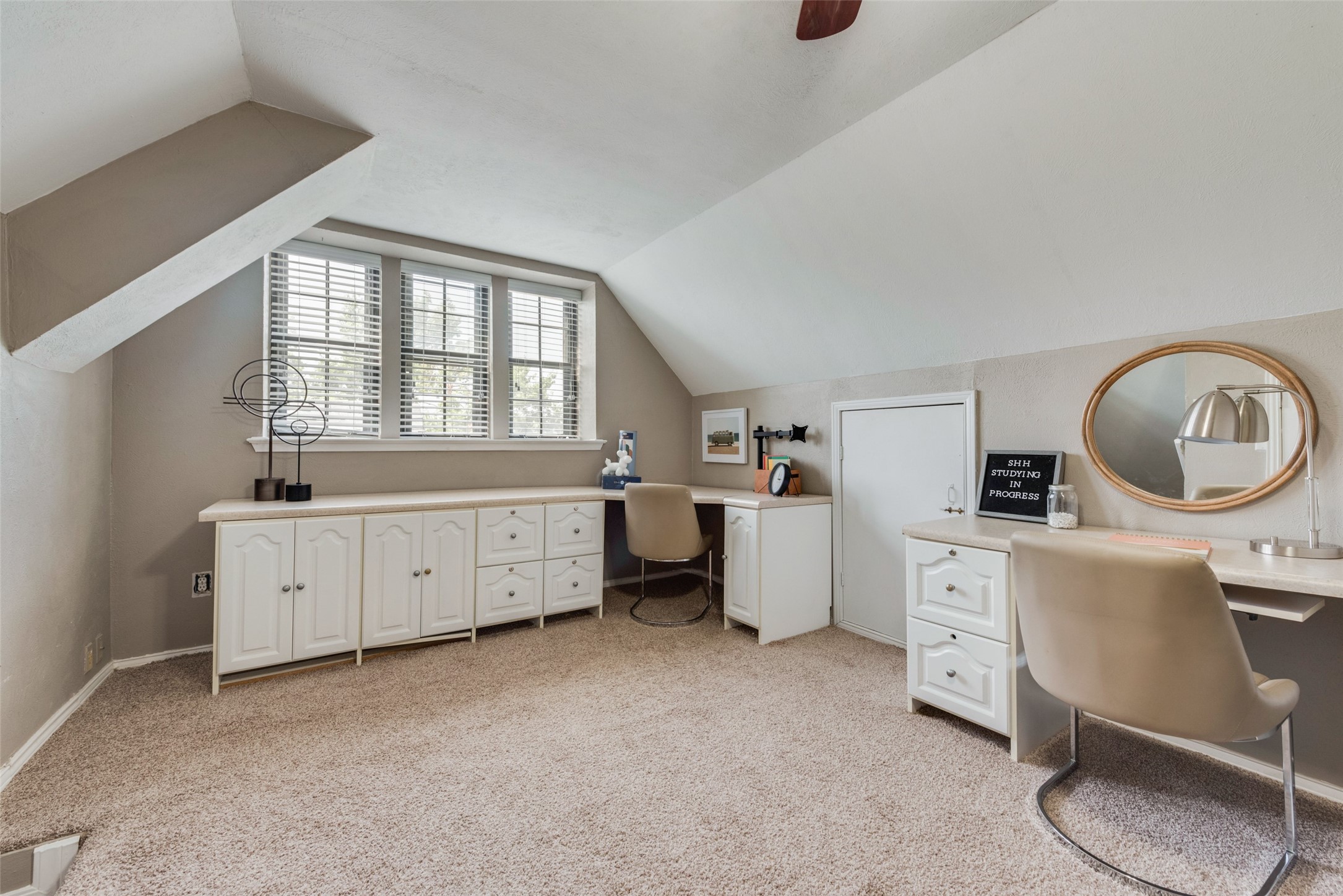 6043 Windbreak Trail
