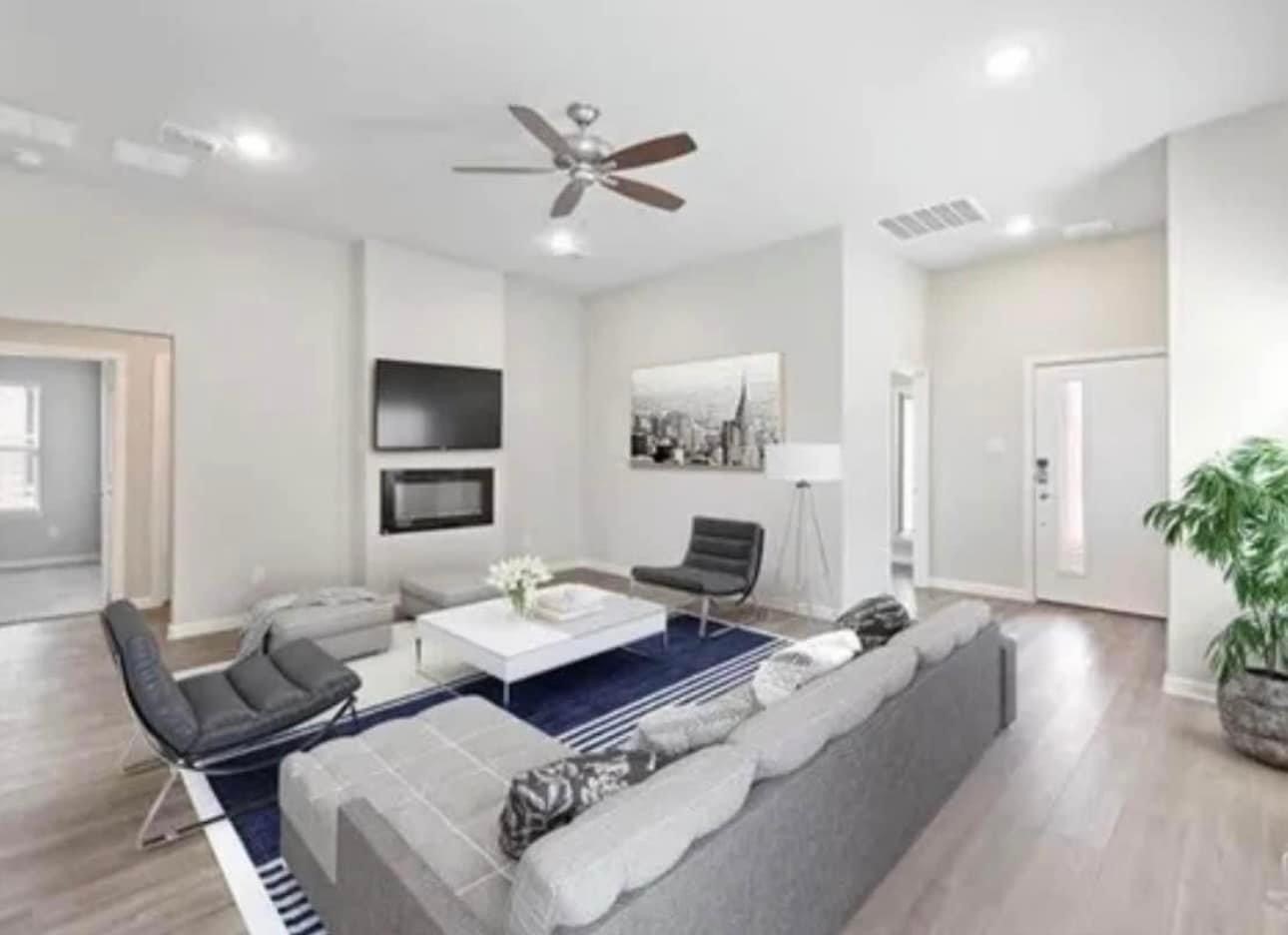 1520 Glacier Ridge