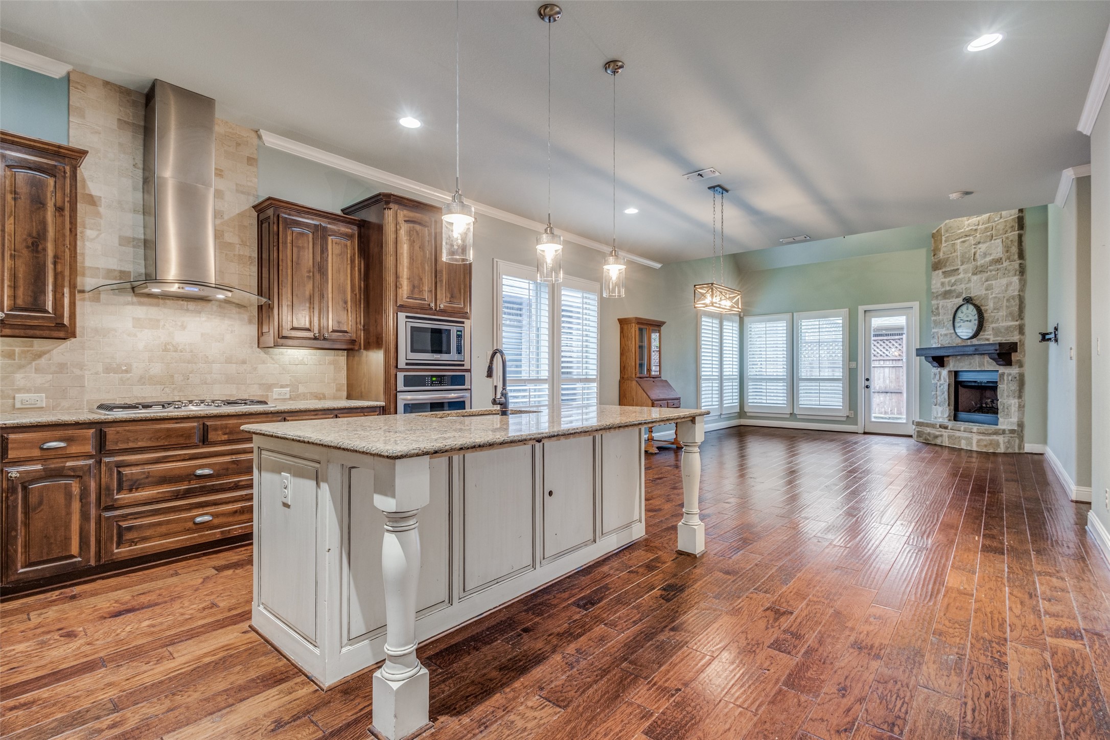 444 Chestnut Lane
