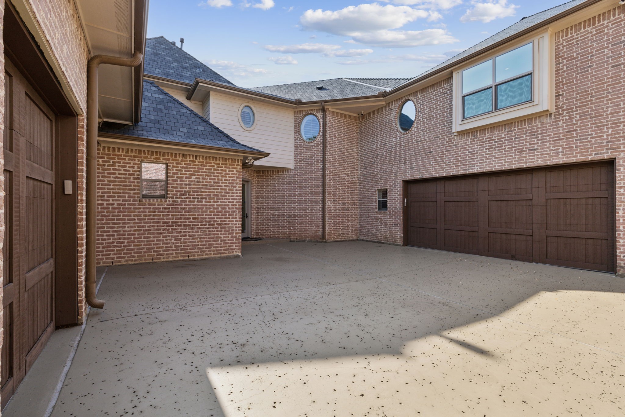 4012 Sahara Court