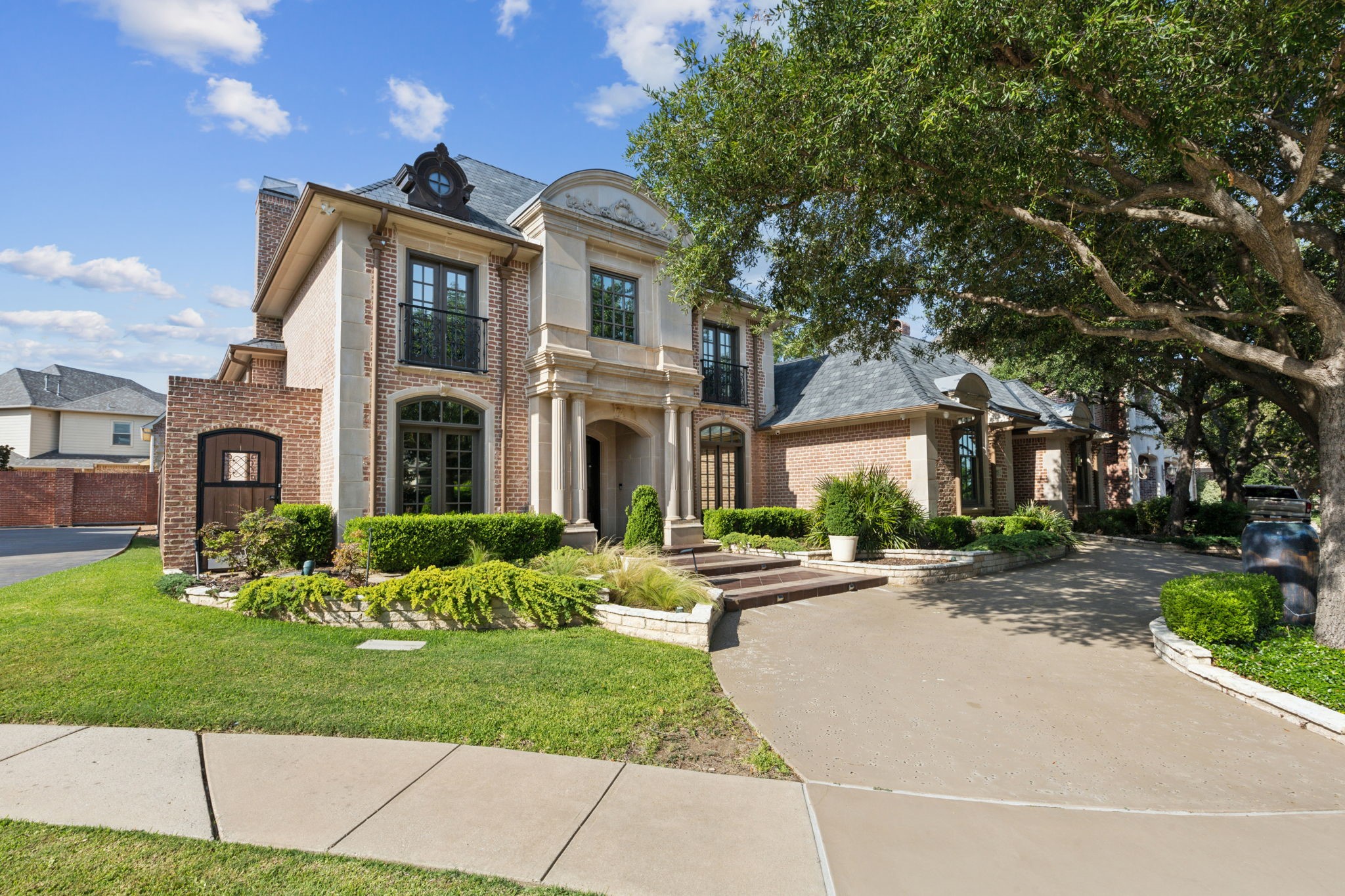 4012 Sahara Court