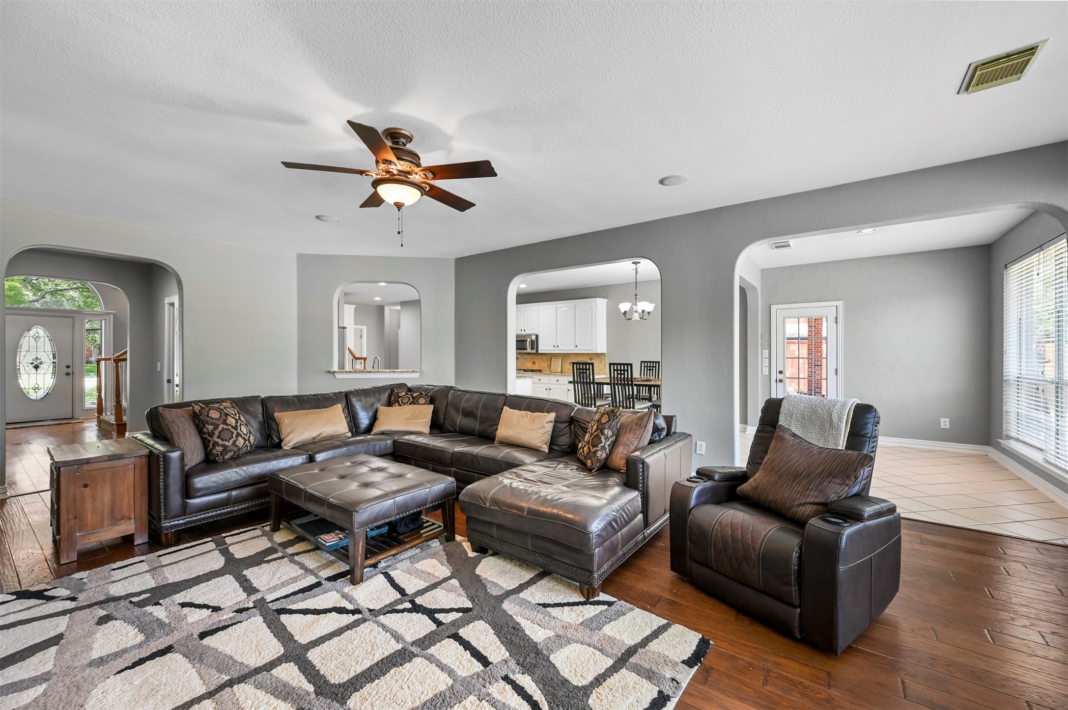 1808 Redwing Court