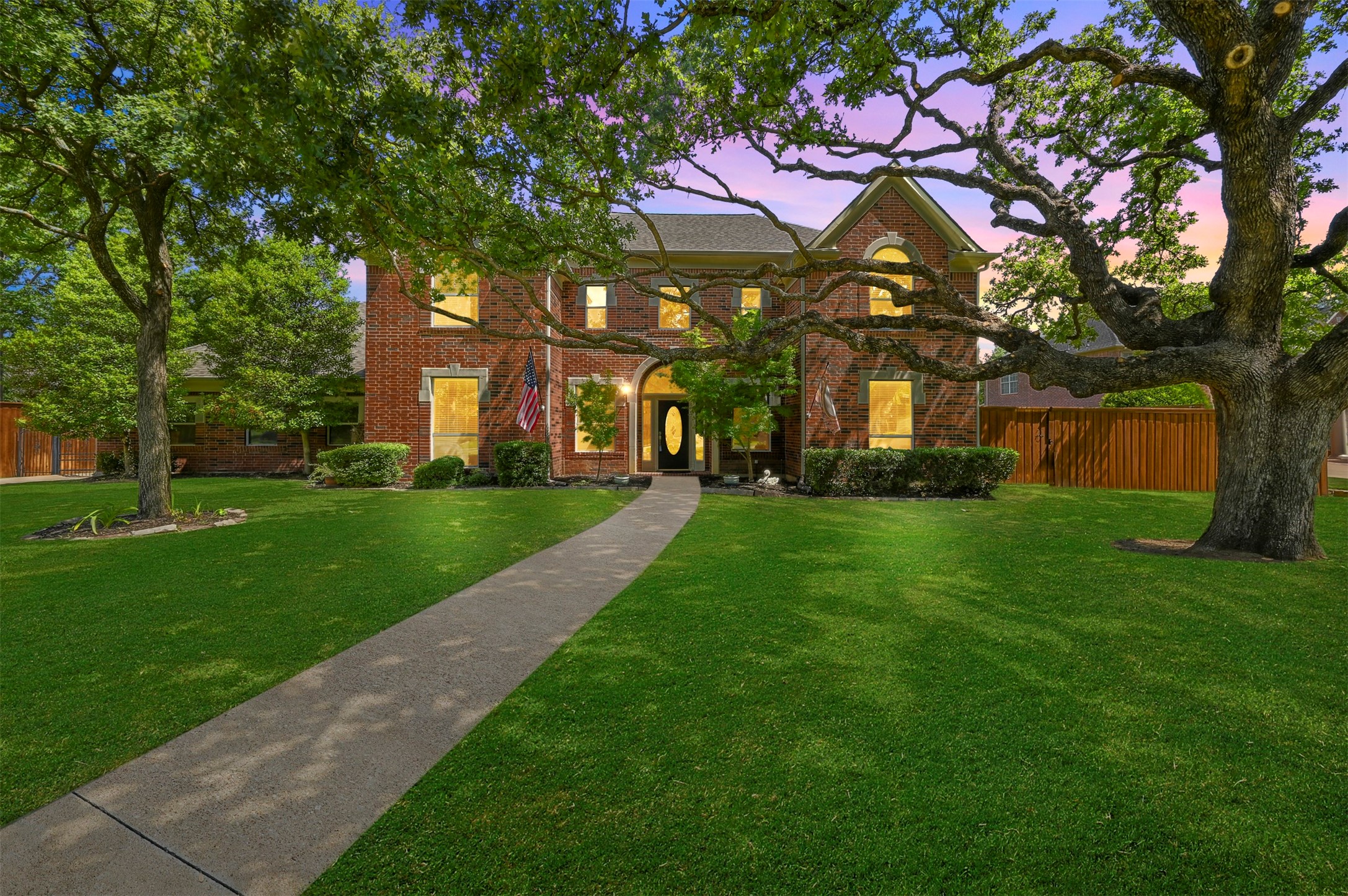 1808 Redwing Court