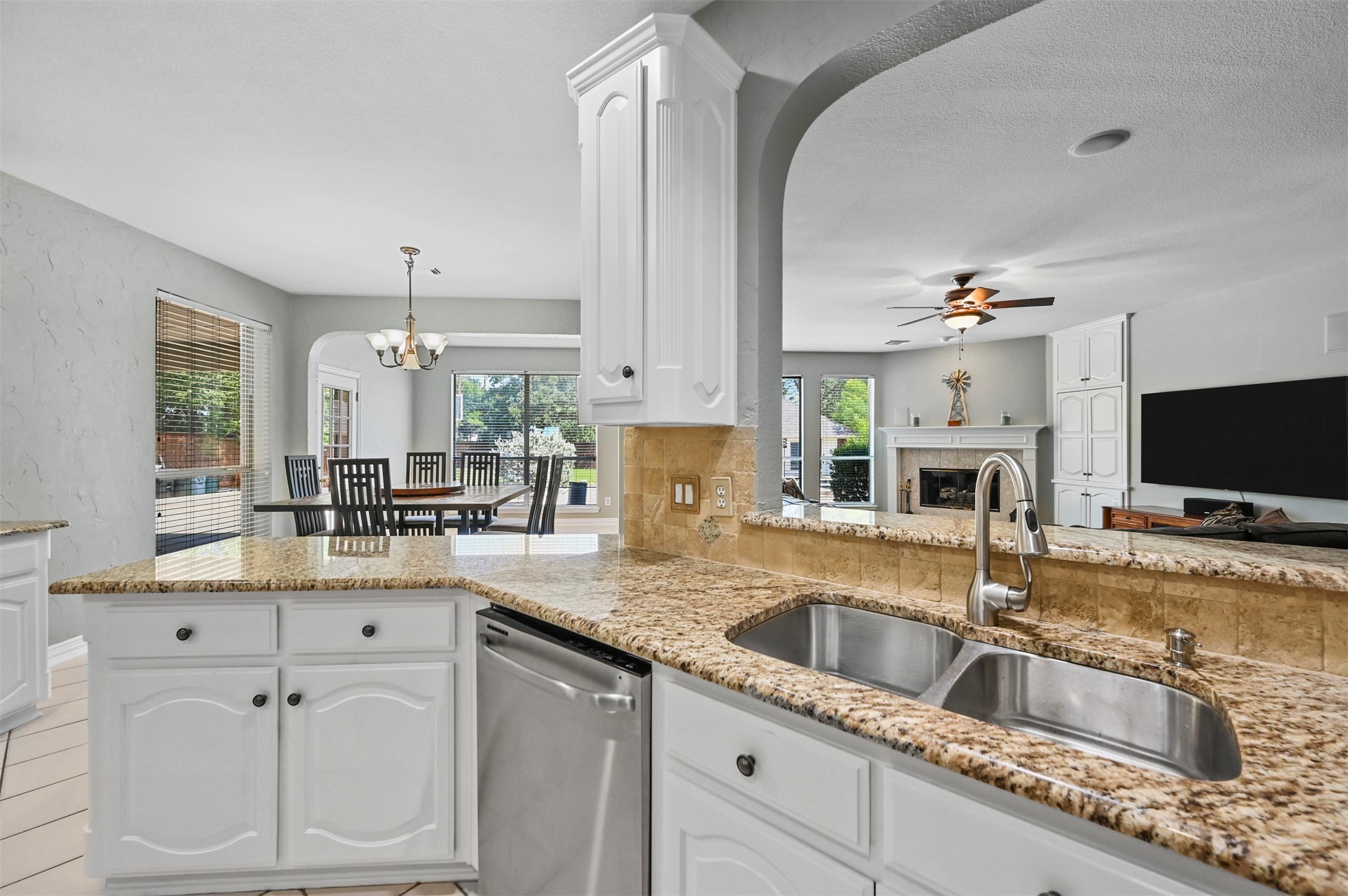 1808 Redwing Court