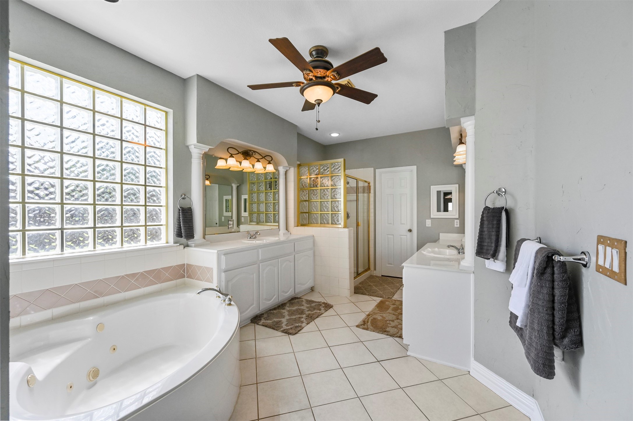 1808 Redwing Court