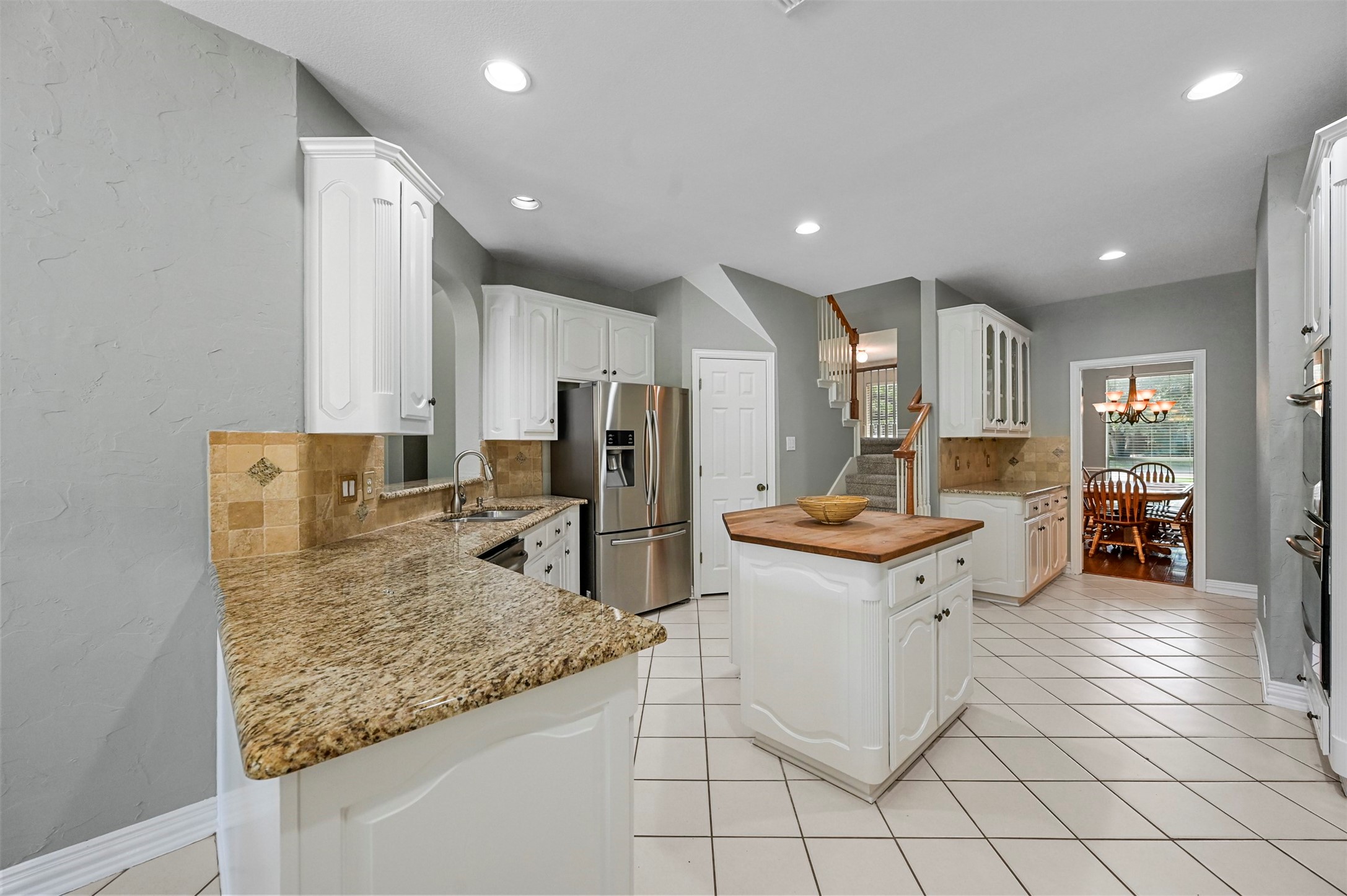 1808 Redwing Court