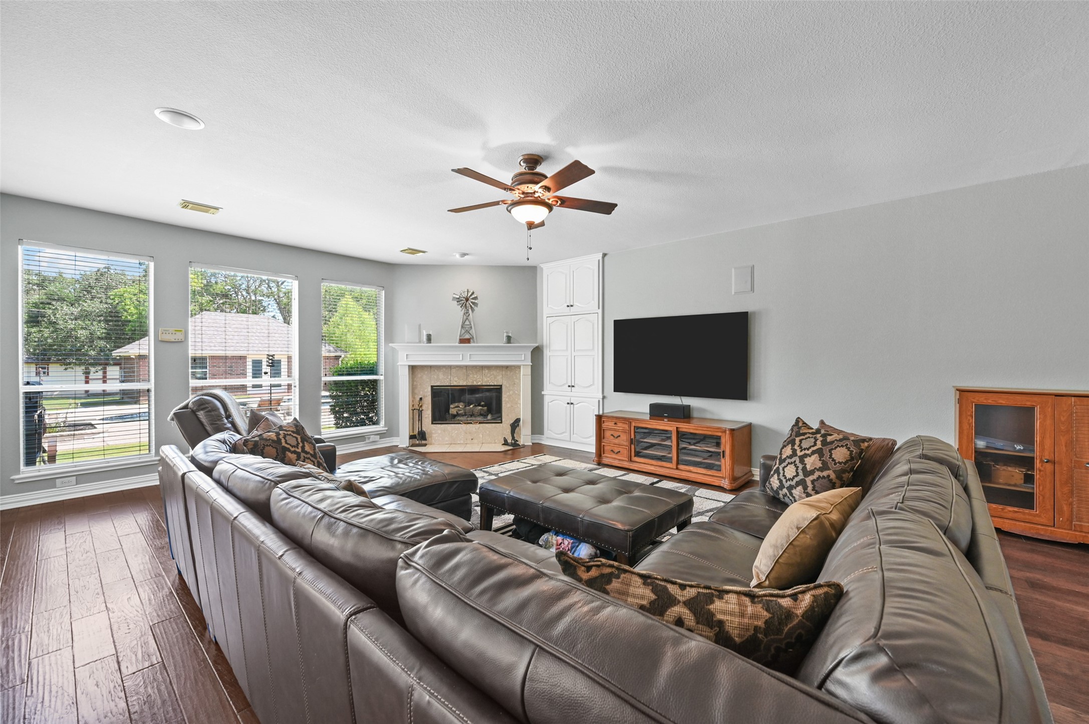 1808 Redwing Court