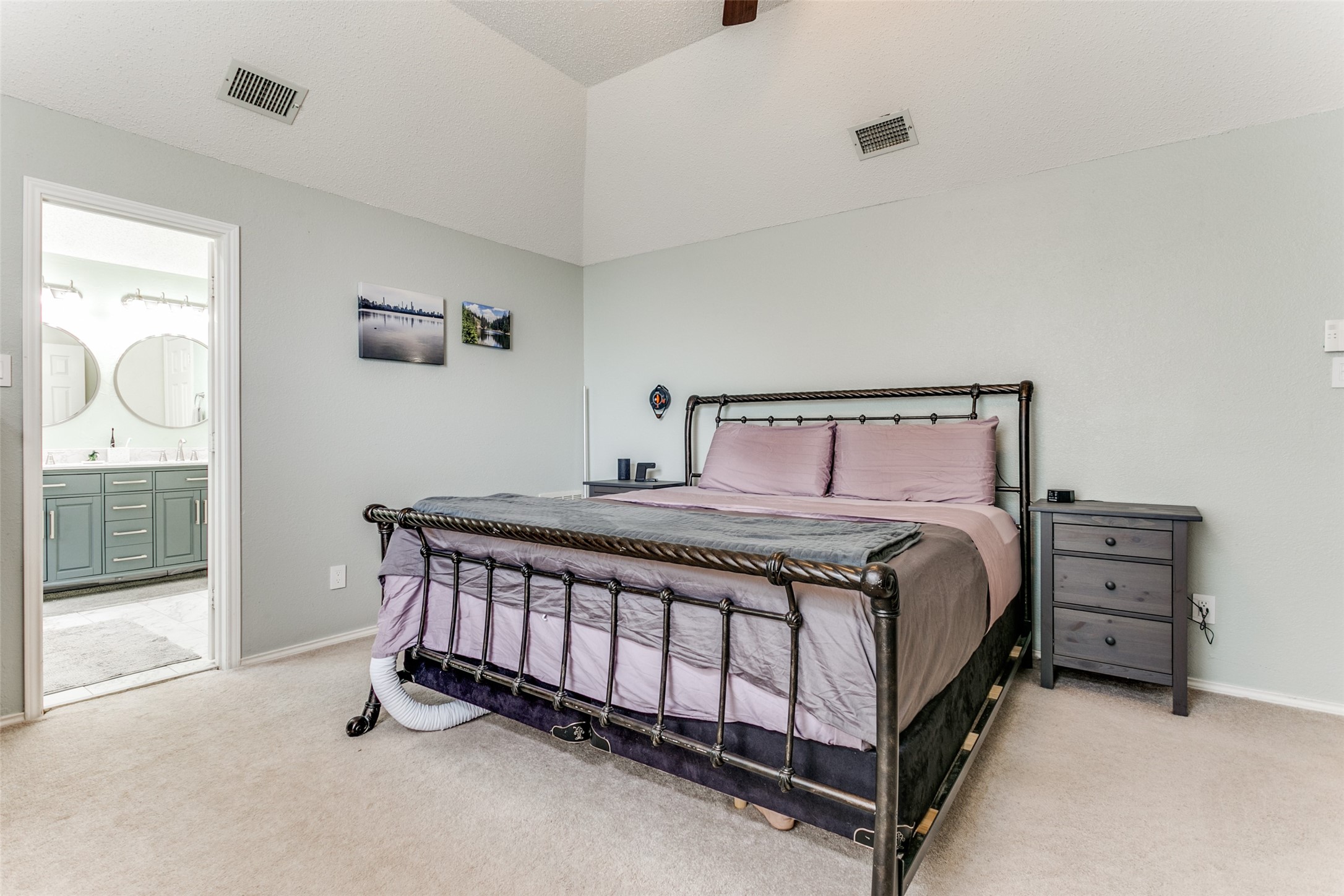 2208 Ellis Drive