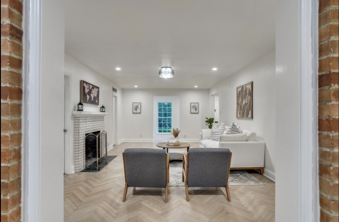 4804 Alan Dale Lane