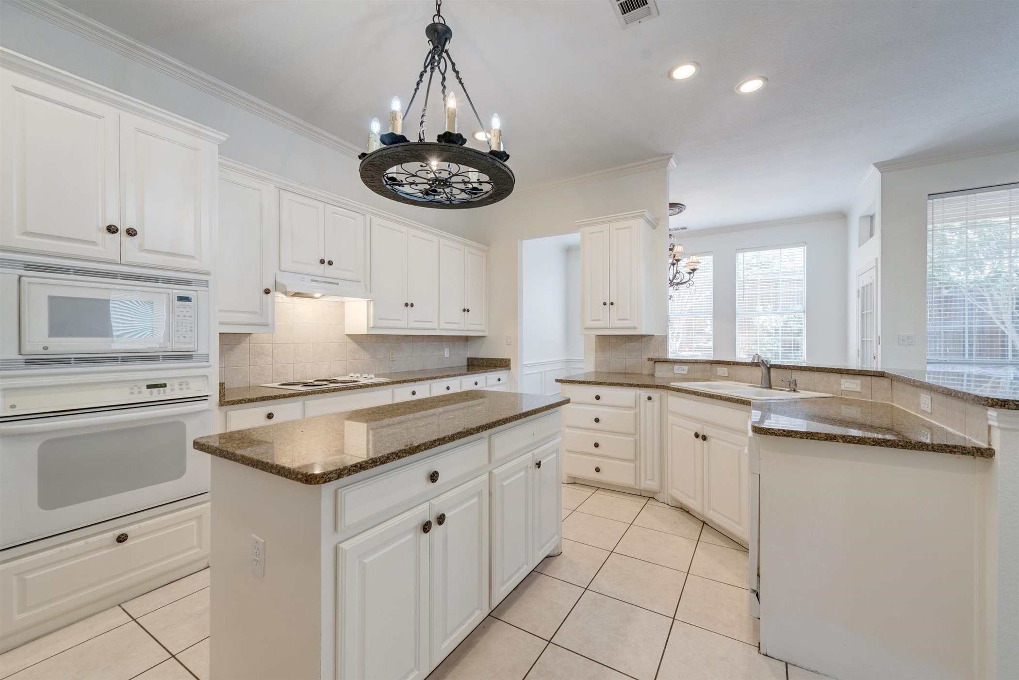 1404 Clearwater Court