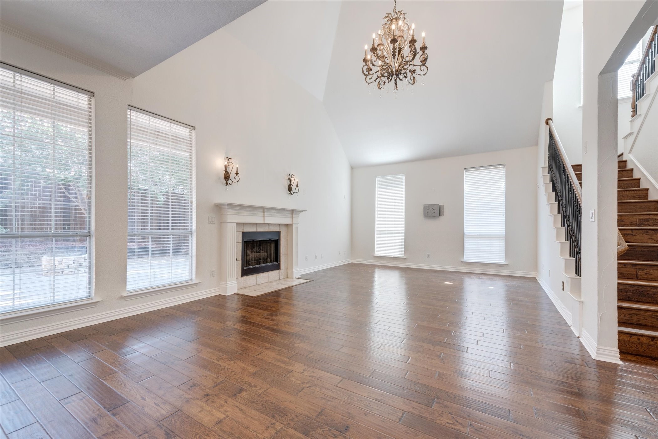 1404 Clearwater Court